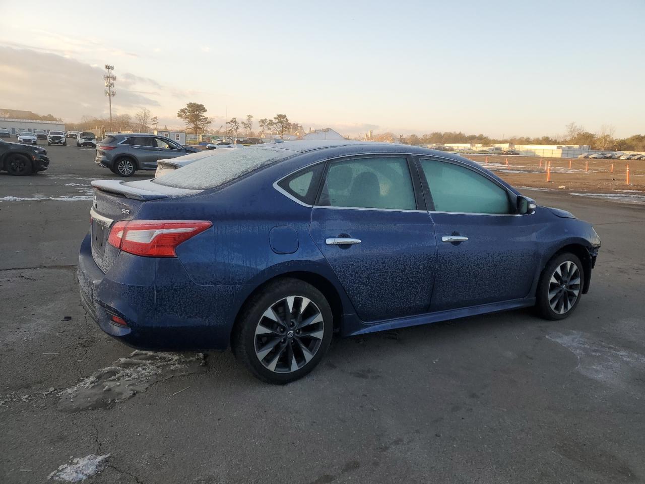 2017 Nissan Sentra - Image 3