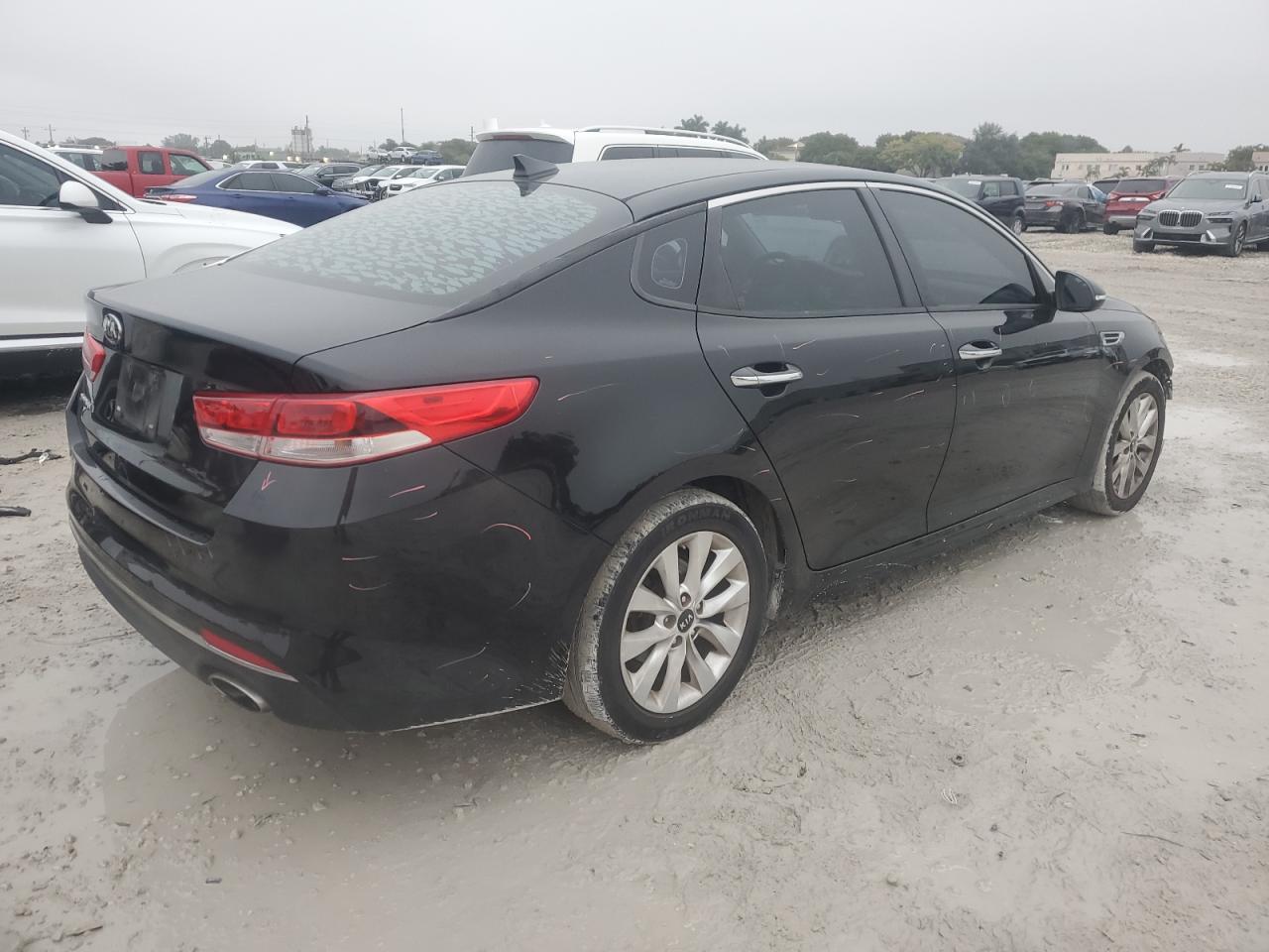 2016 Kia Optima - Image 3