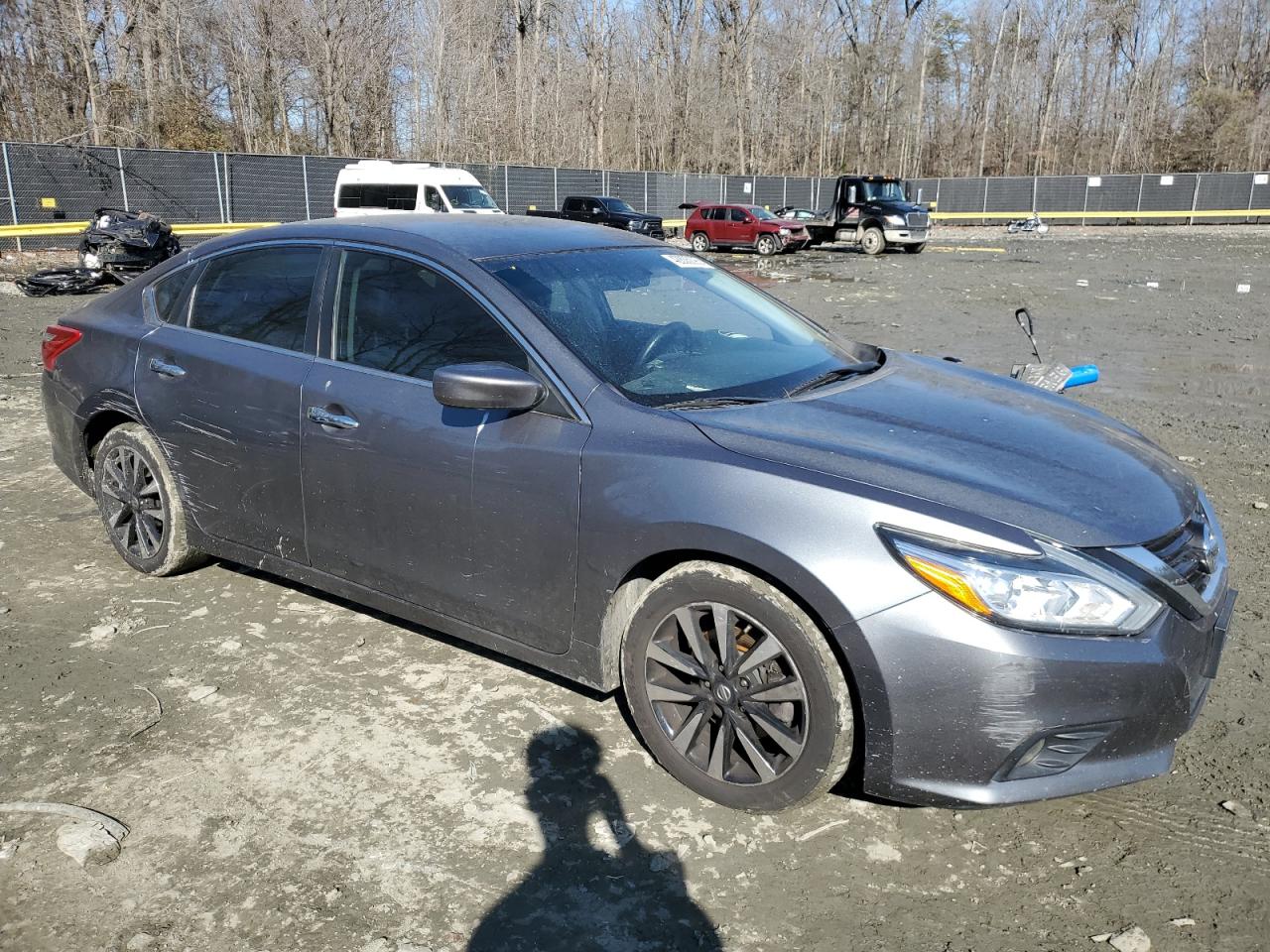 2018 Nissan Altima - Image 4
