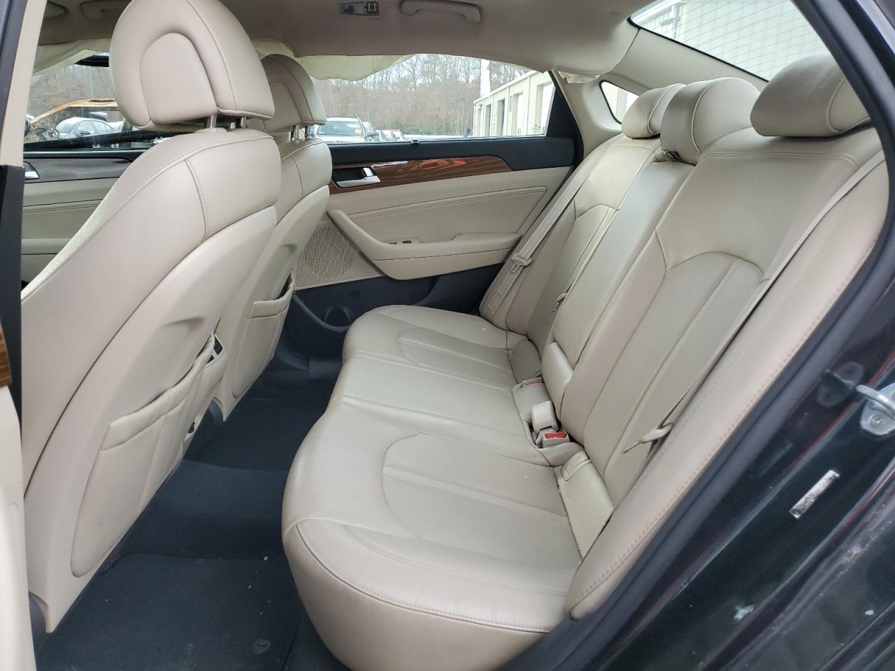 2015 Hyundai Sonata - Image 10