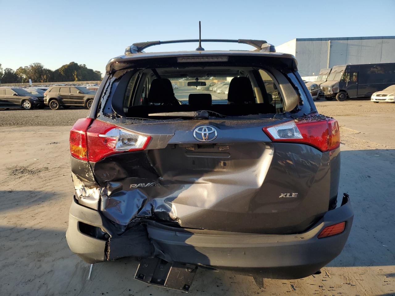 2015 Toyota RAV 4 - Image 6