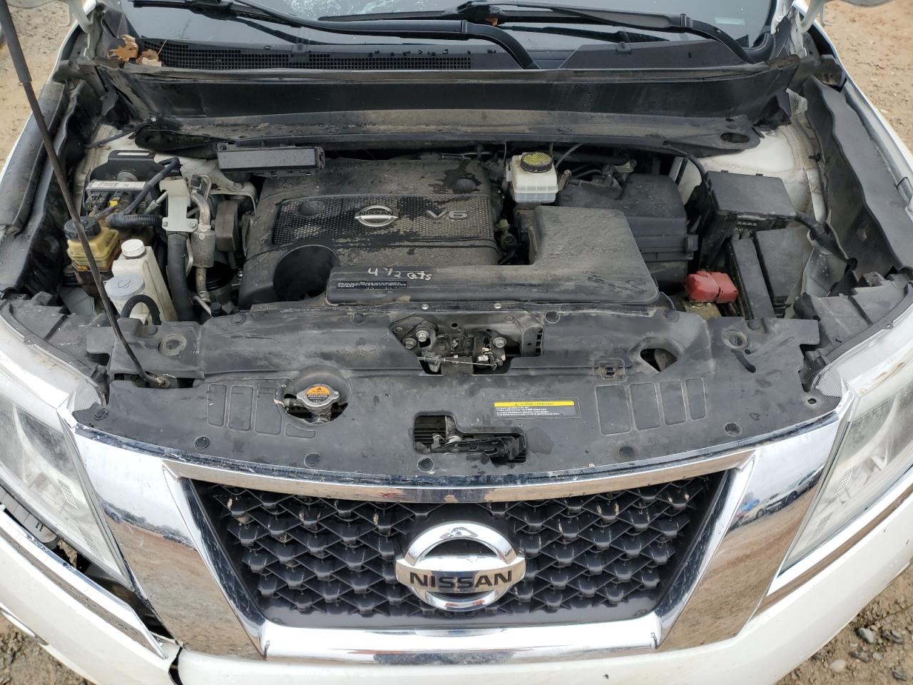 2015 Nissan Pathfinder - Image 12