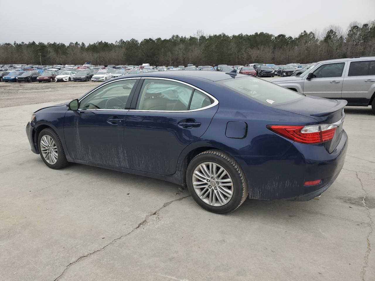 2013 Lexus ES - Image 2