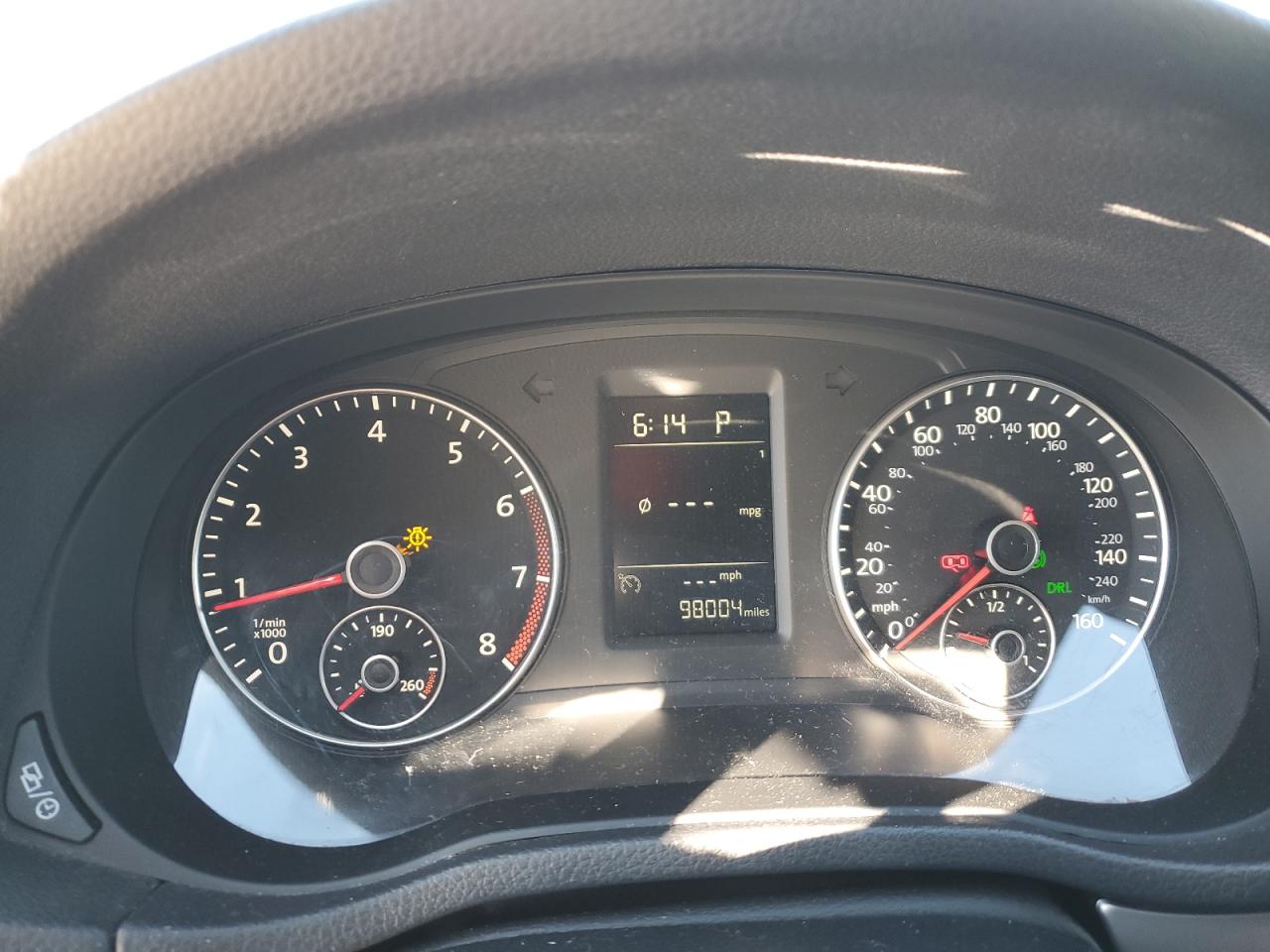 2015 Volkswagen Passat - Image 9