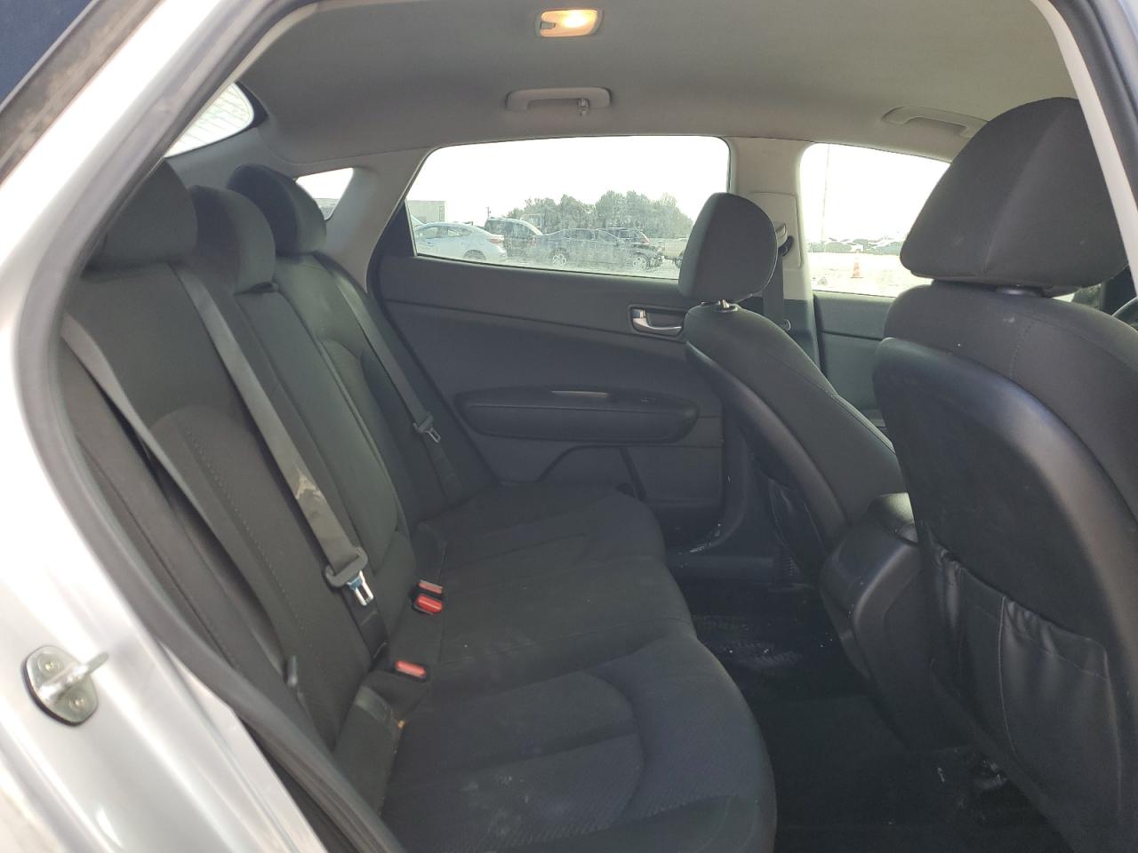 2018 Kia Optima - Image 10