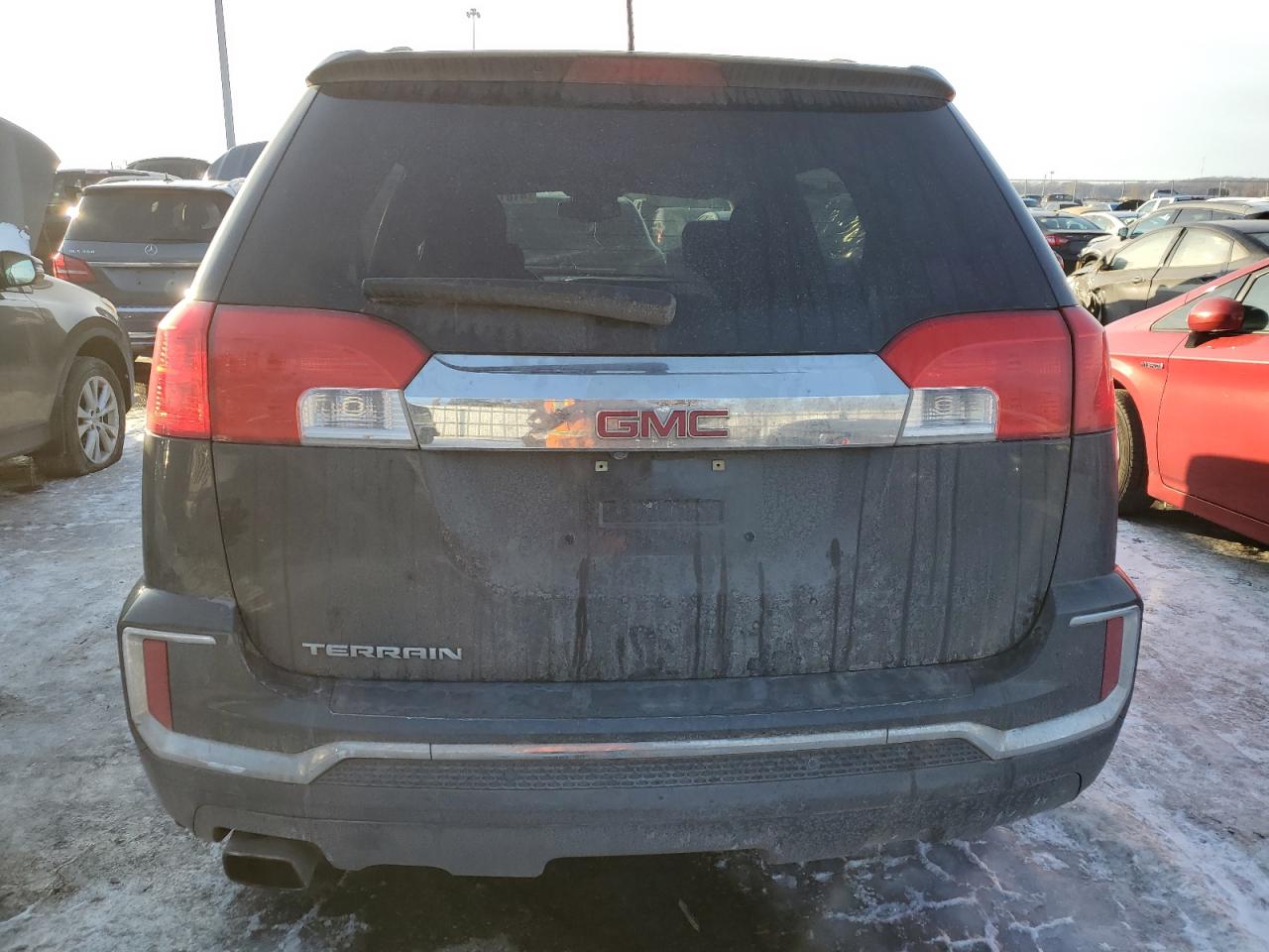 2017 GMC Terrain - Image 6
