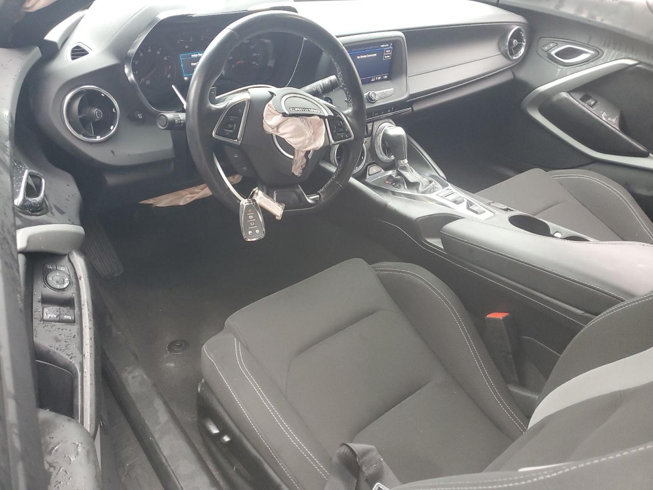 2023 Chevrolet Camaro - Image 8