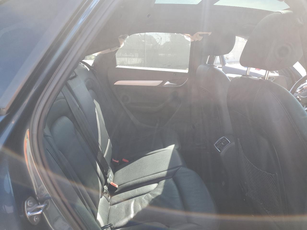 2017 Audi Q3 - Image 12
