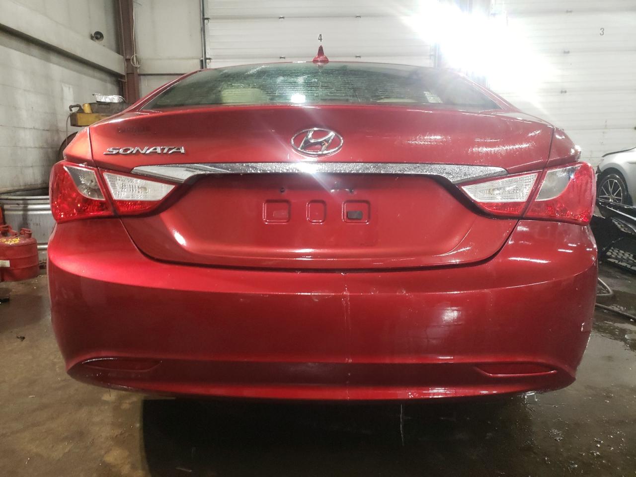 2011 Hyundai Sonata - Image 6