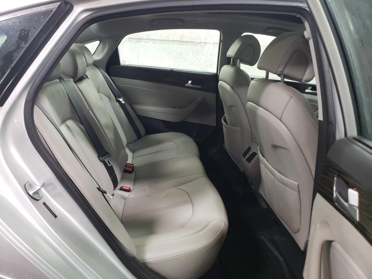 2015 Hyundai Sonata - Image 10
