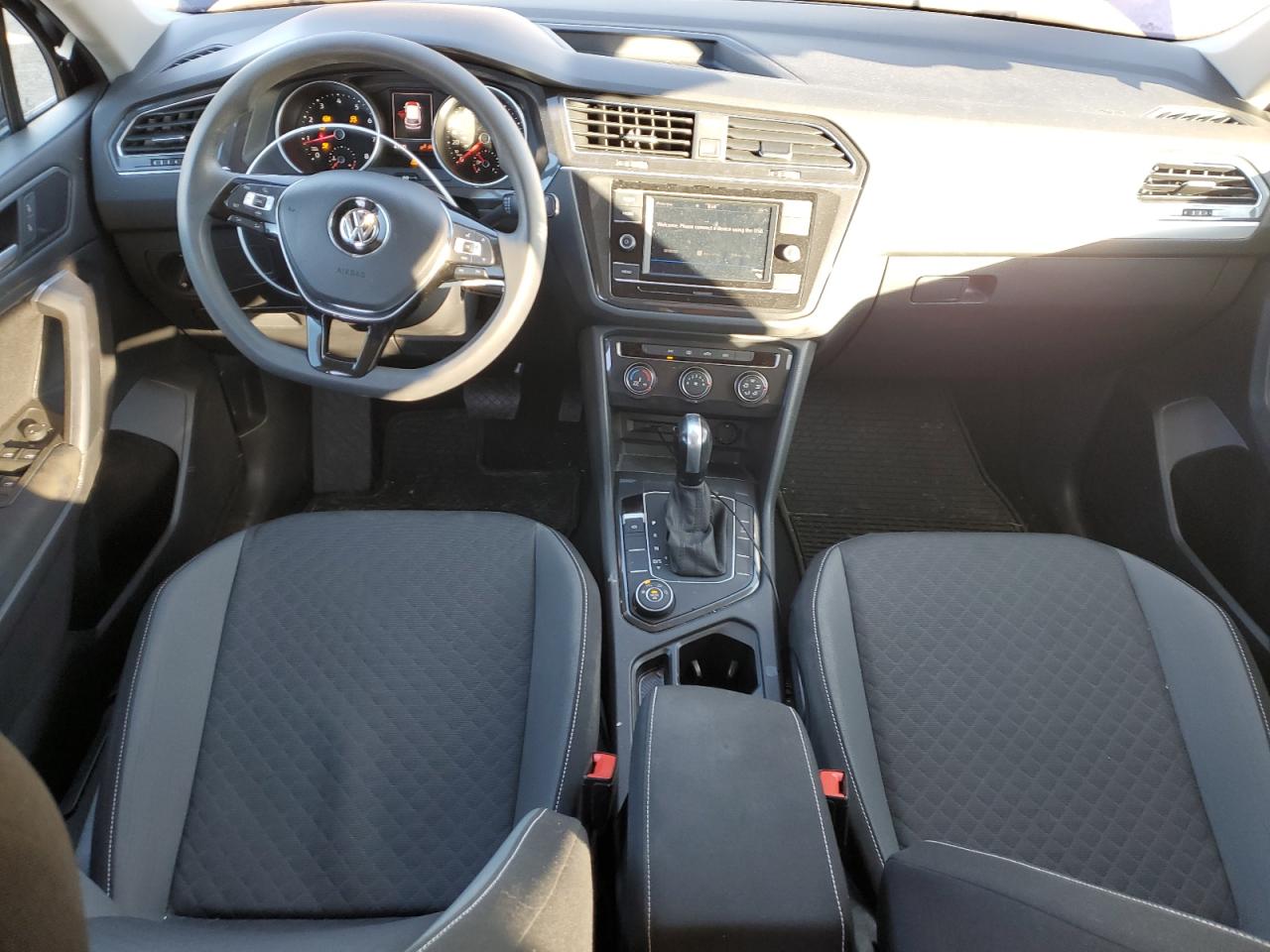 2021 Volkswagen Tiguan - Image 8