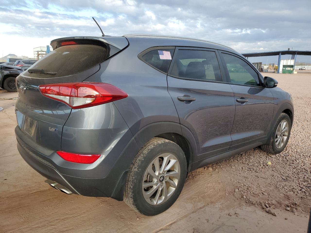 2016 Hyundai Tucson - Image 3