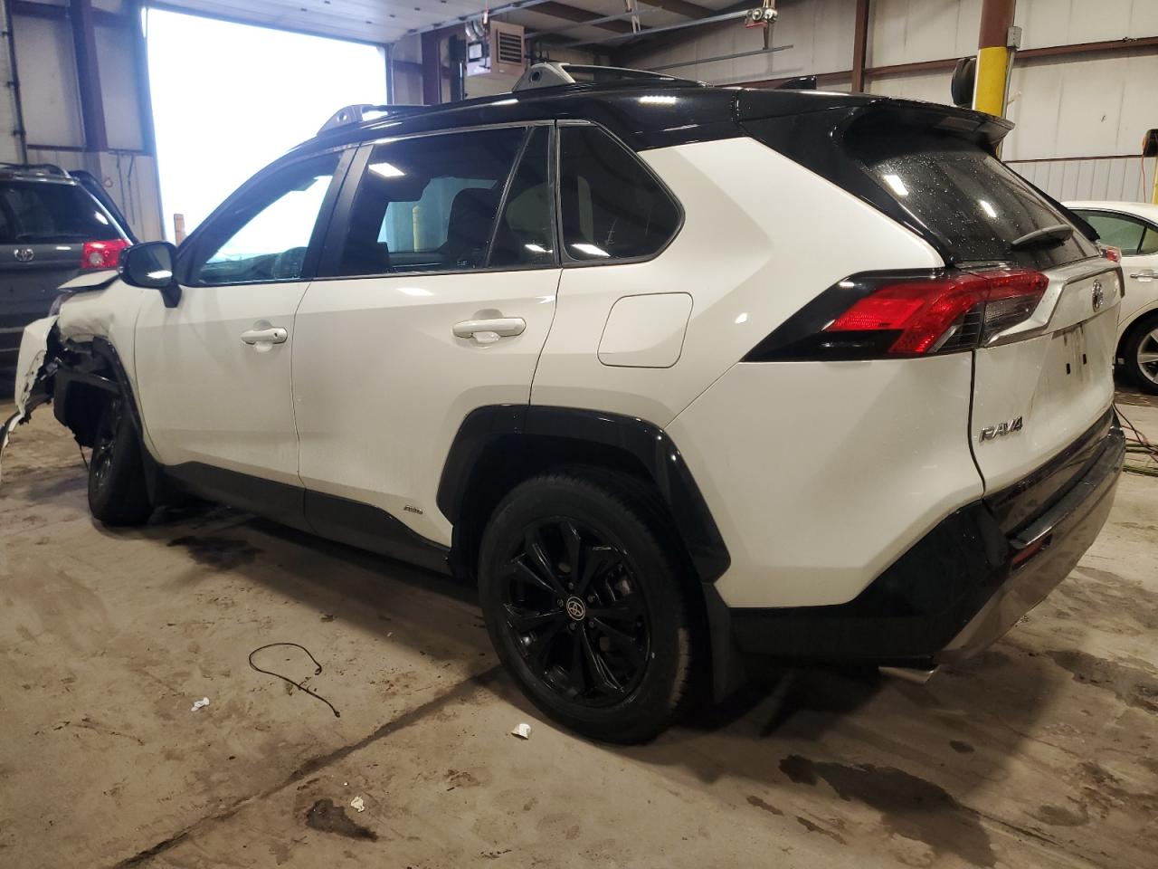 2022 Toyota RAV 4 - Image 2
