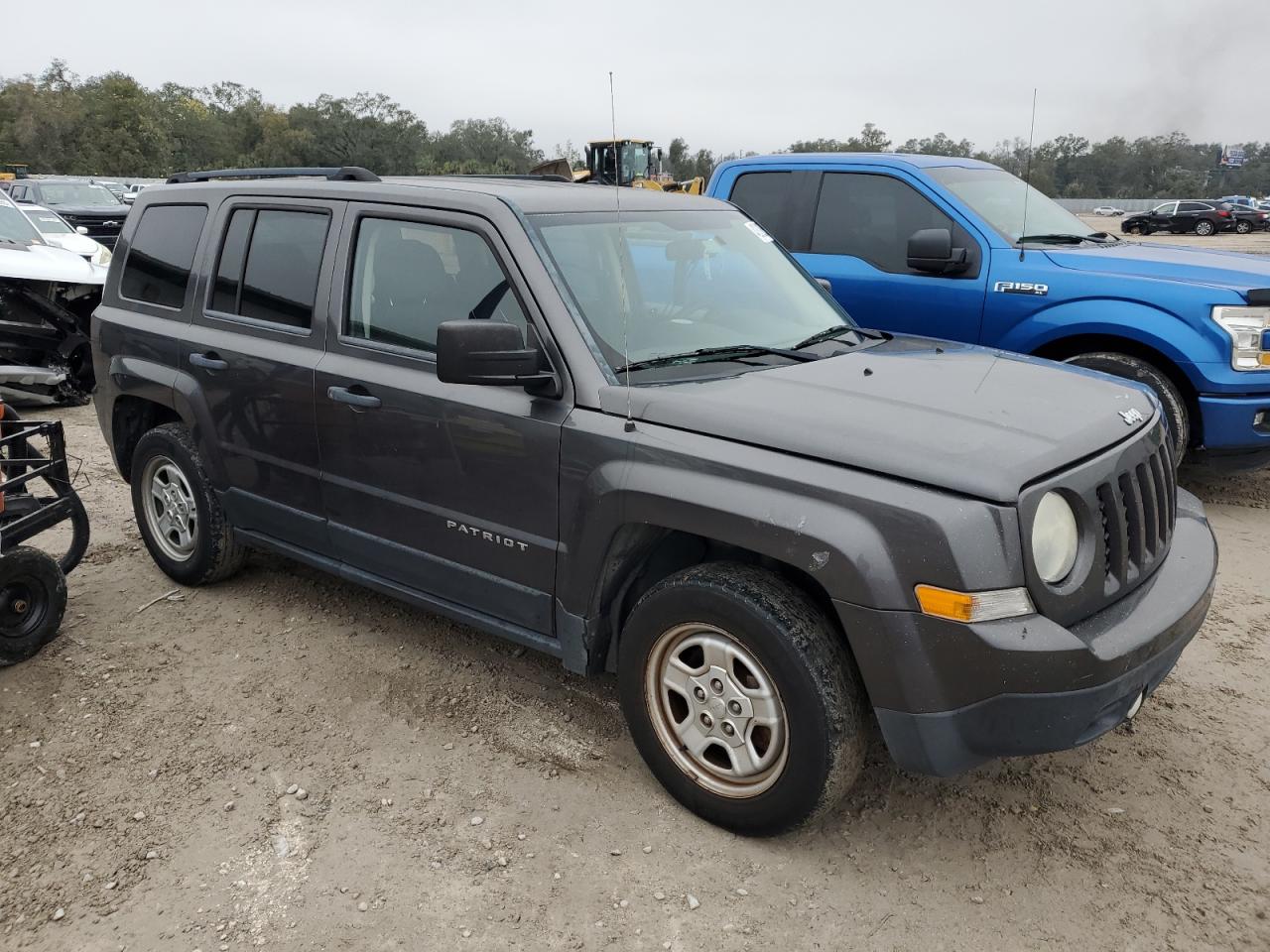 2014 Jeep Liberty (Patriot) - Image 4