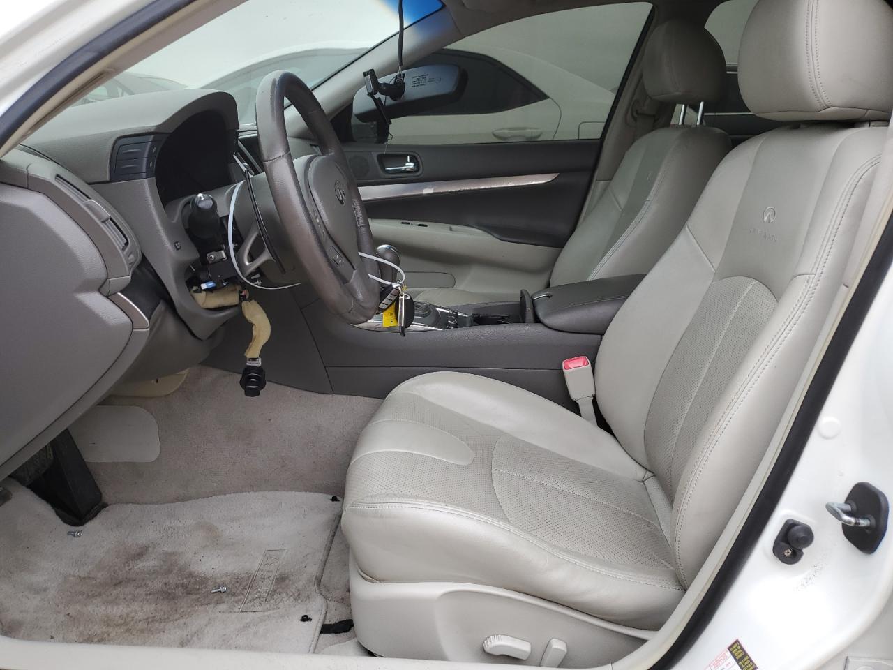 2011 Infiniti G - Image 7