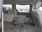 2009 Chrysler Town & Country Touring продається в Woodhaven, MI - Front End