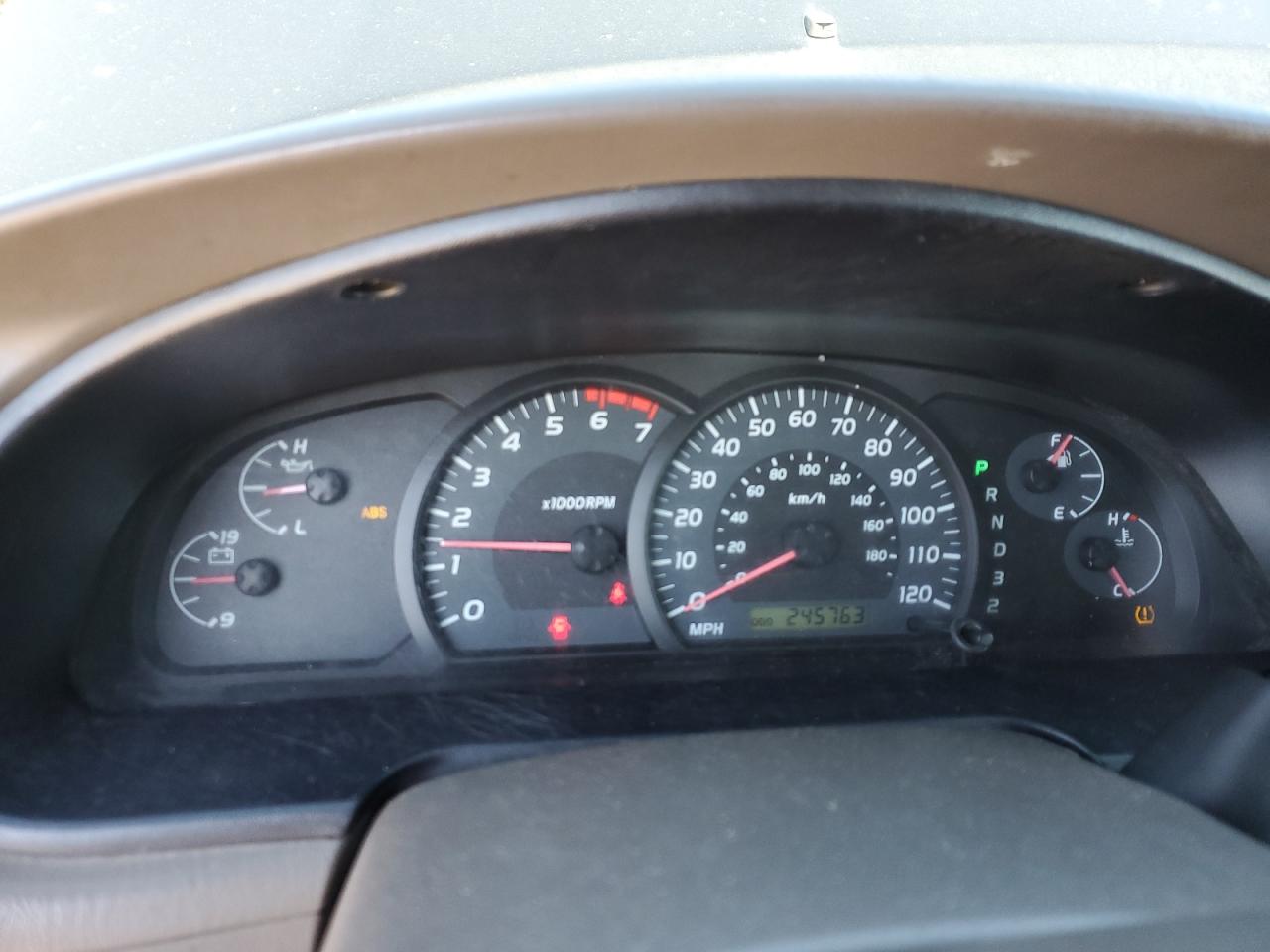 2005 Toyota Tundra - Image 9
