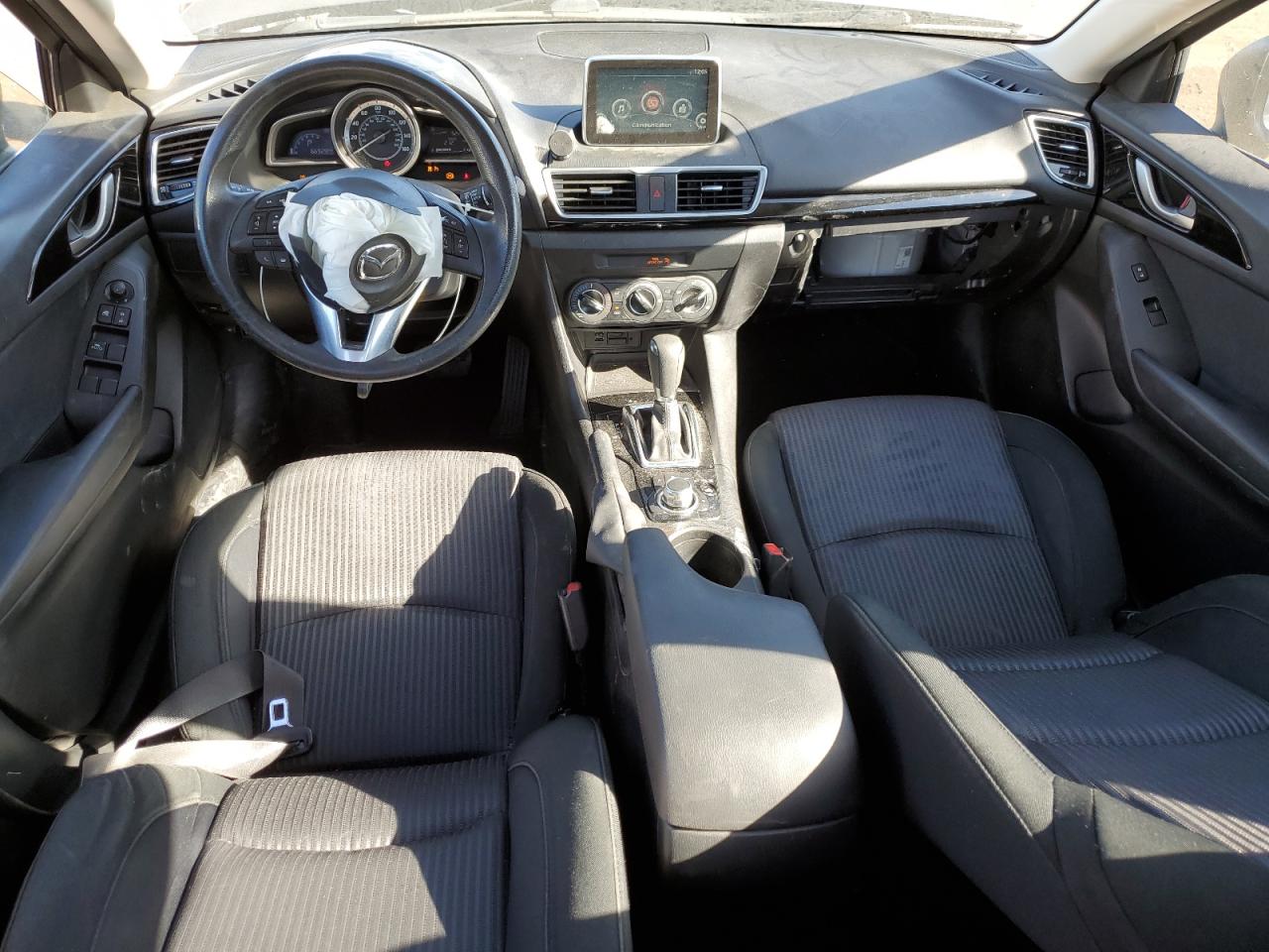 2016 Mazda 3 - Image 8