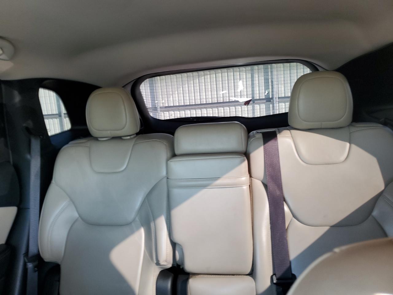 2017 Jeep Grand Cherokee - Image 10