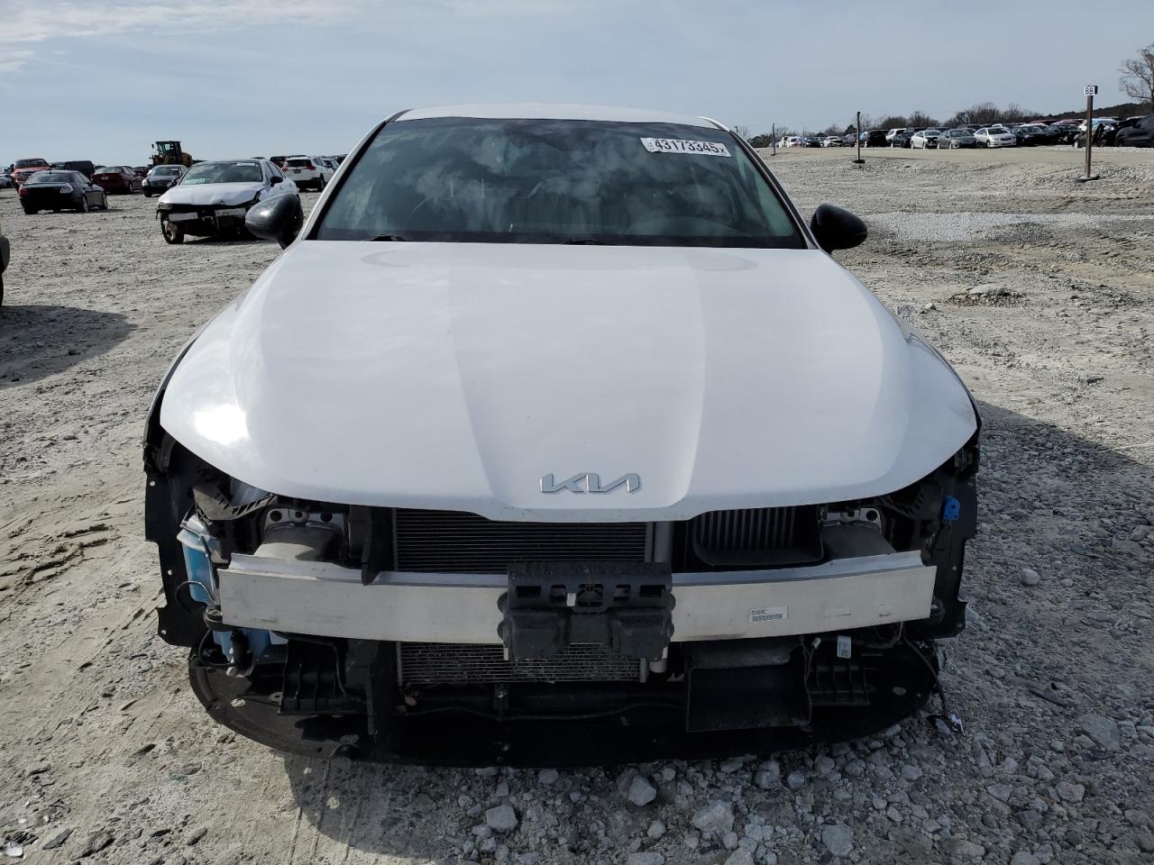 2022 Kia K5 - Image 5