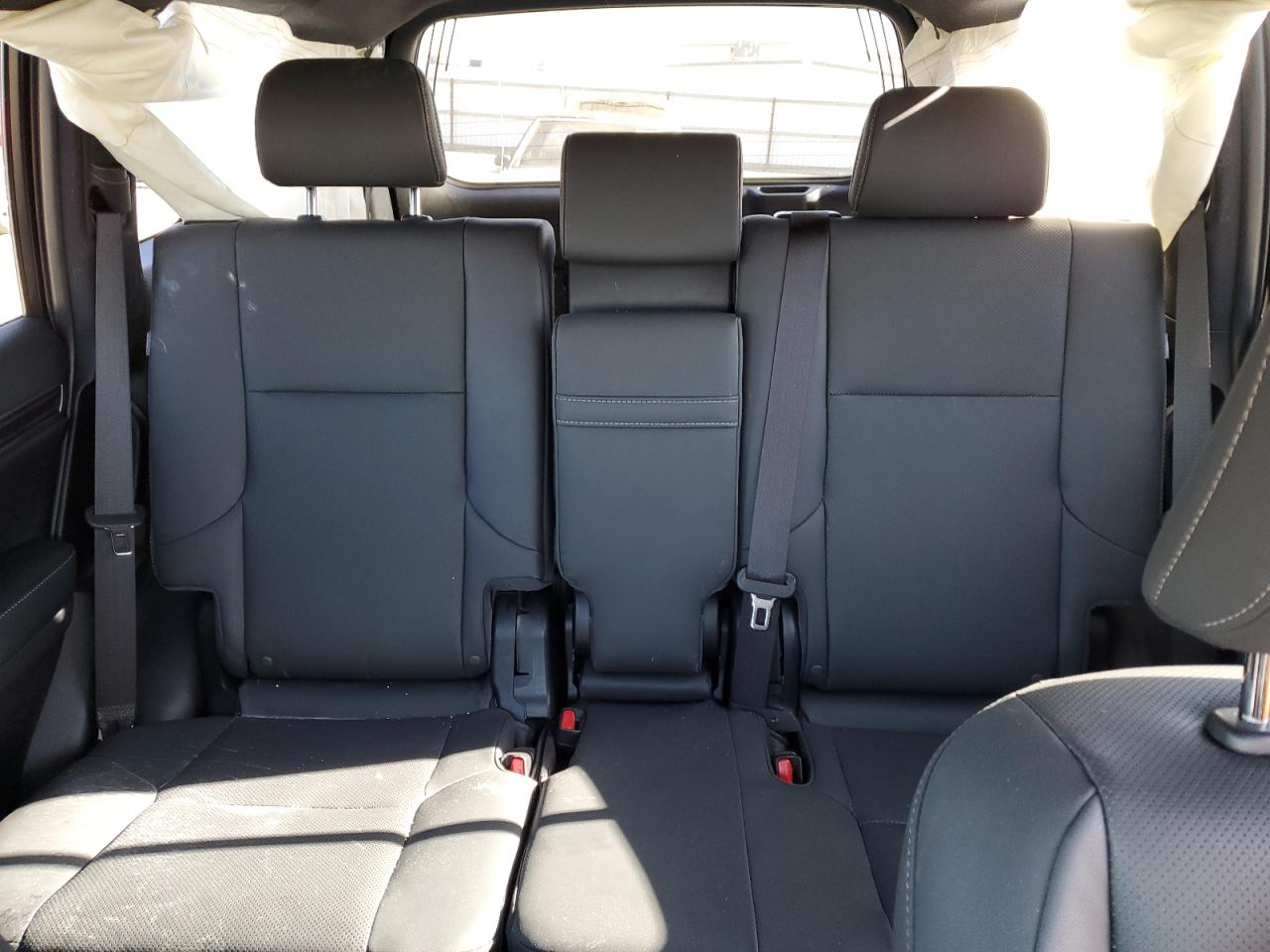 2023 Lexus GX - Image 10