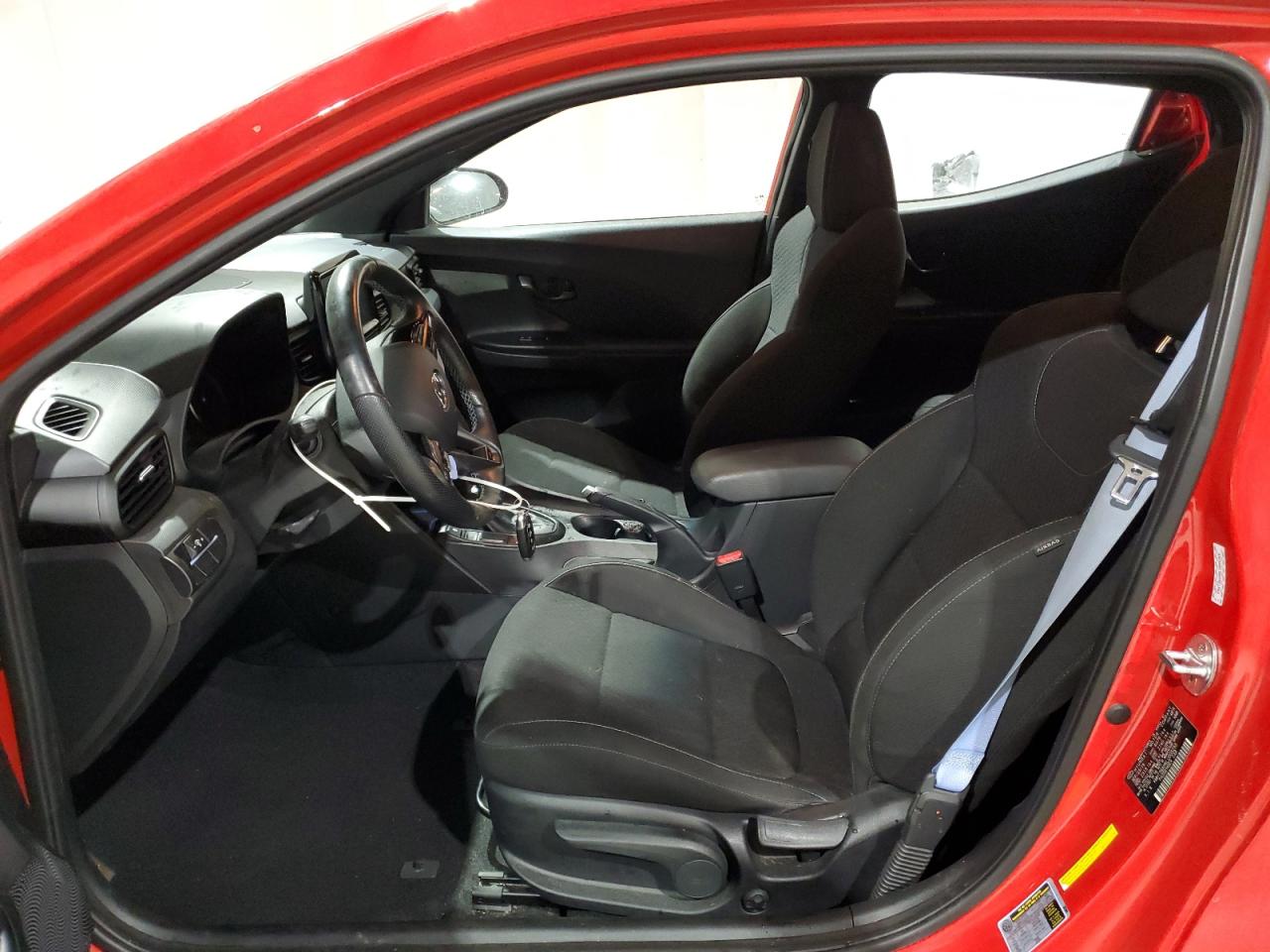 2020 Hyundai Veloster - Image 7