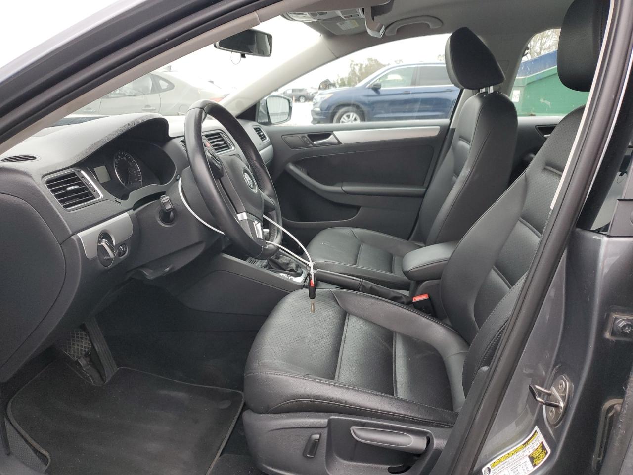 2014 Volkswagen Jetta - Image 7