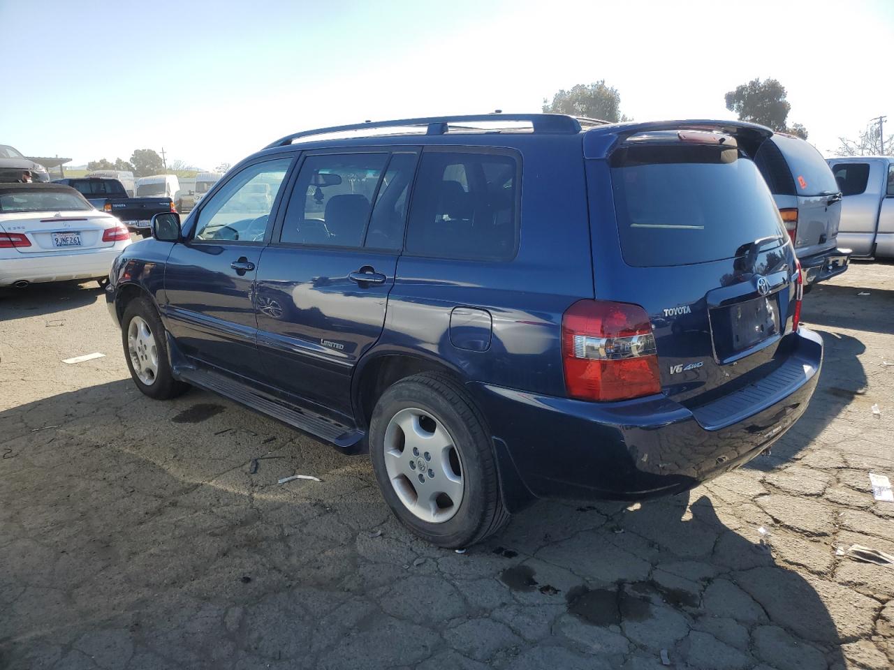 2006 Toyota Highlander - Image 2