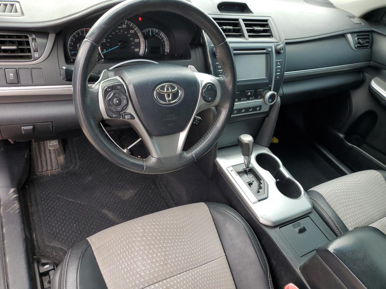 2013 Toyota Camry - Image 8