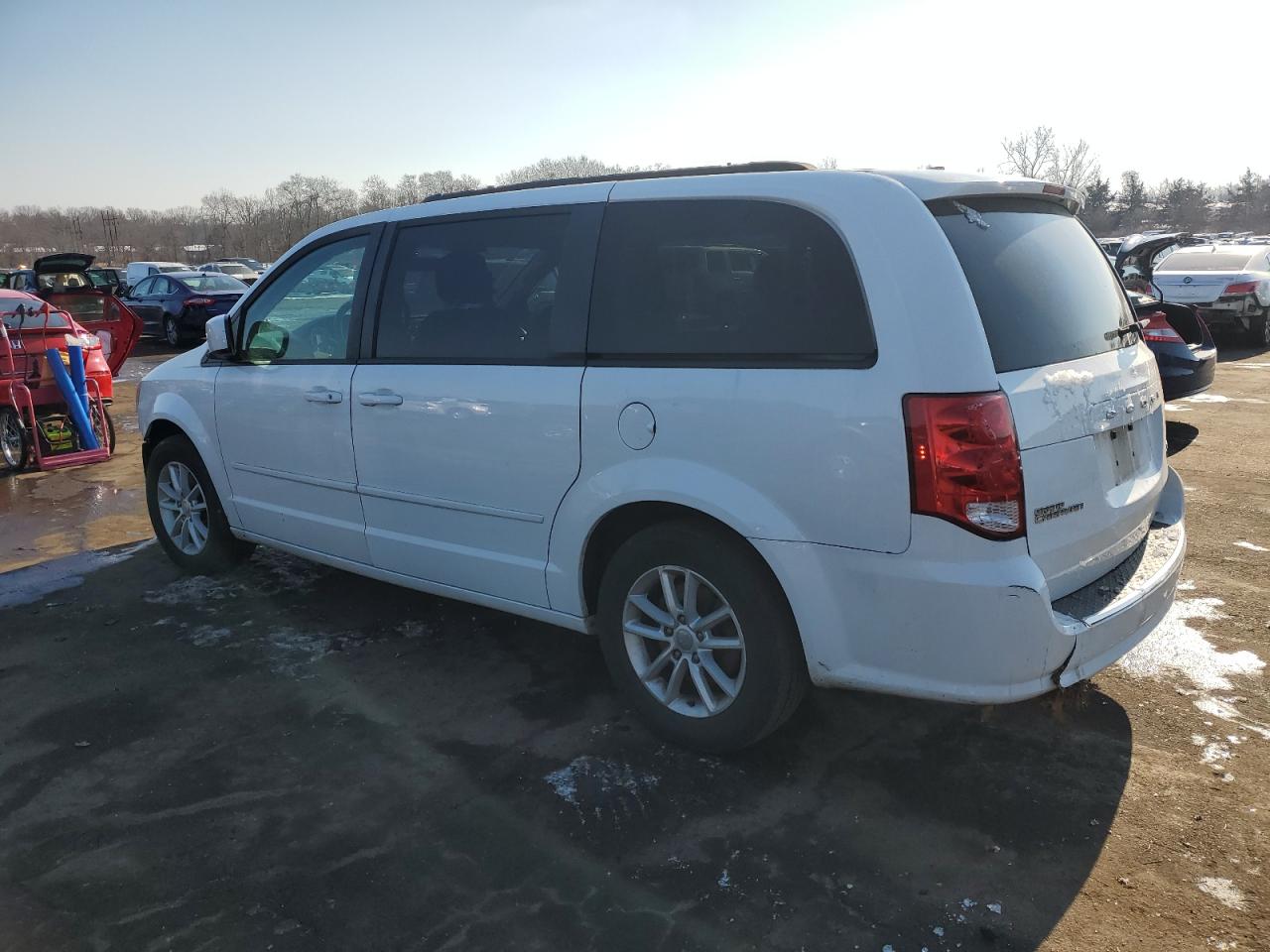 2016 Dodge Caravan - Image 2