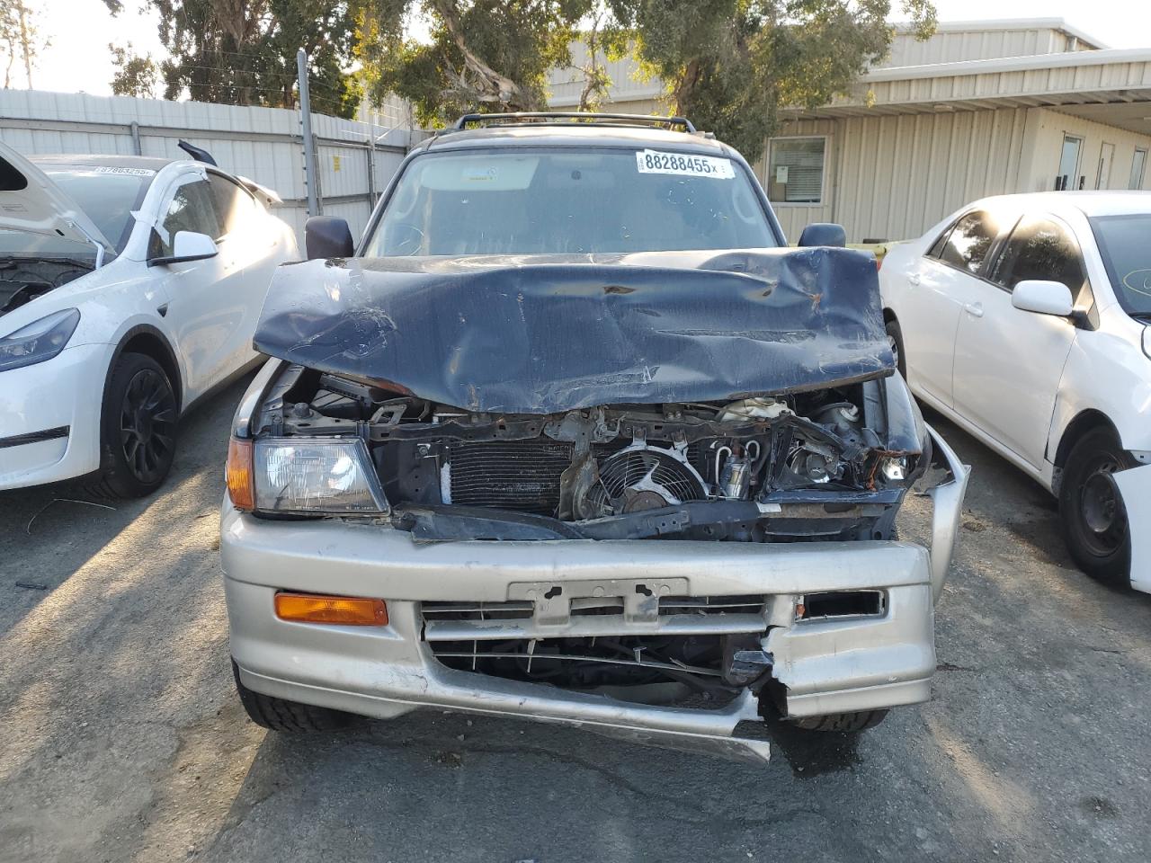 1999 Mitsubishi Montero - Image 5