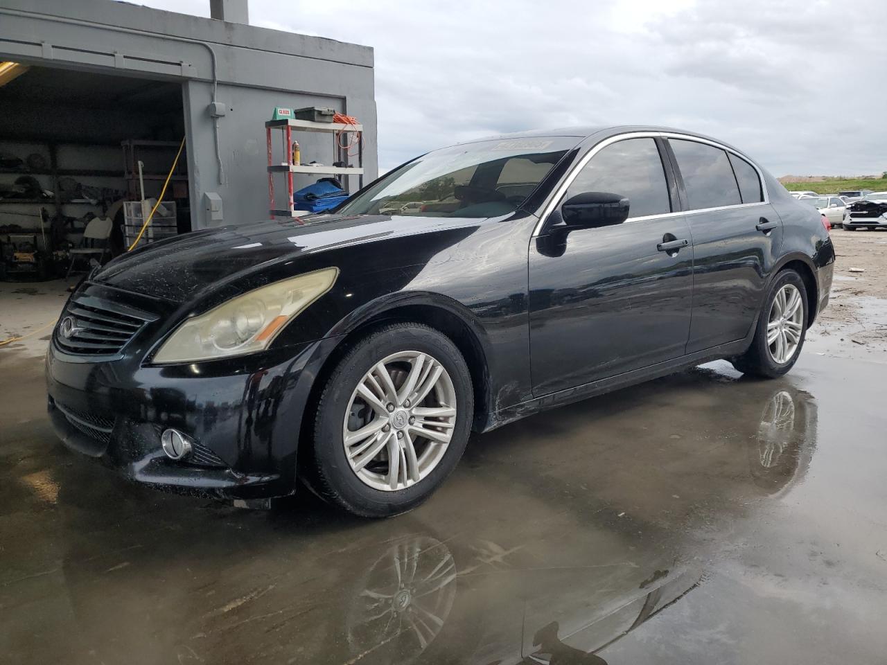 2011 Infiniti G - Image 1