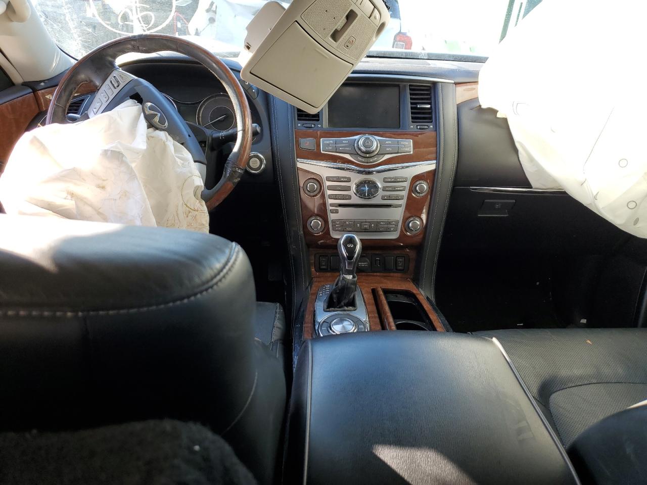 2019 Infiniti QX80 - Image 8