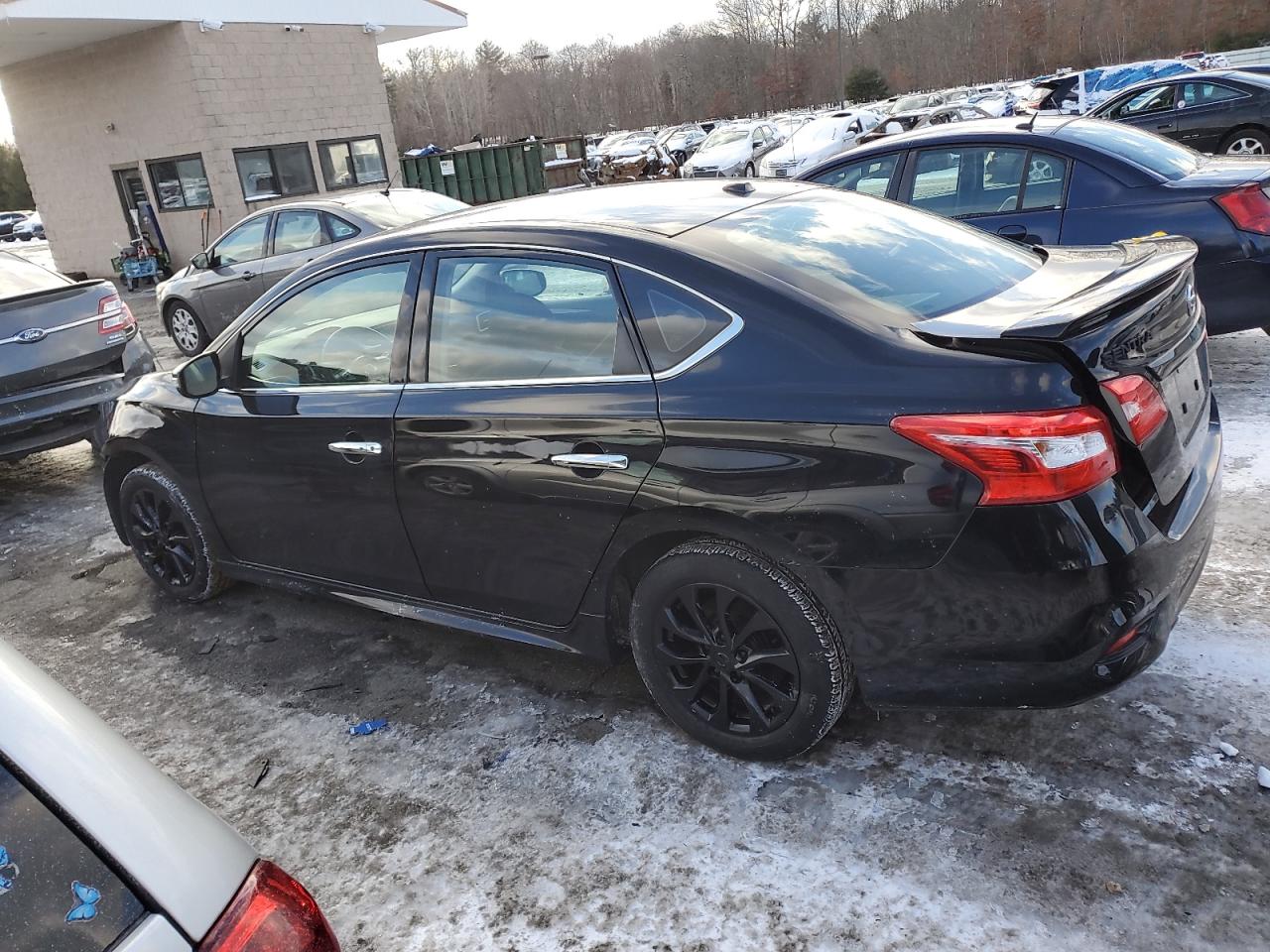 2018 Nissan Sentra - Image 2