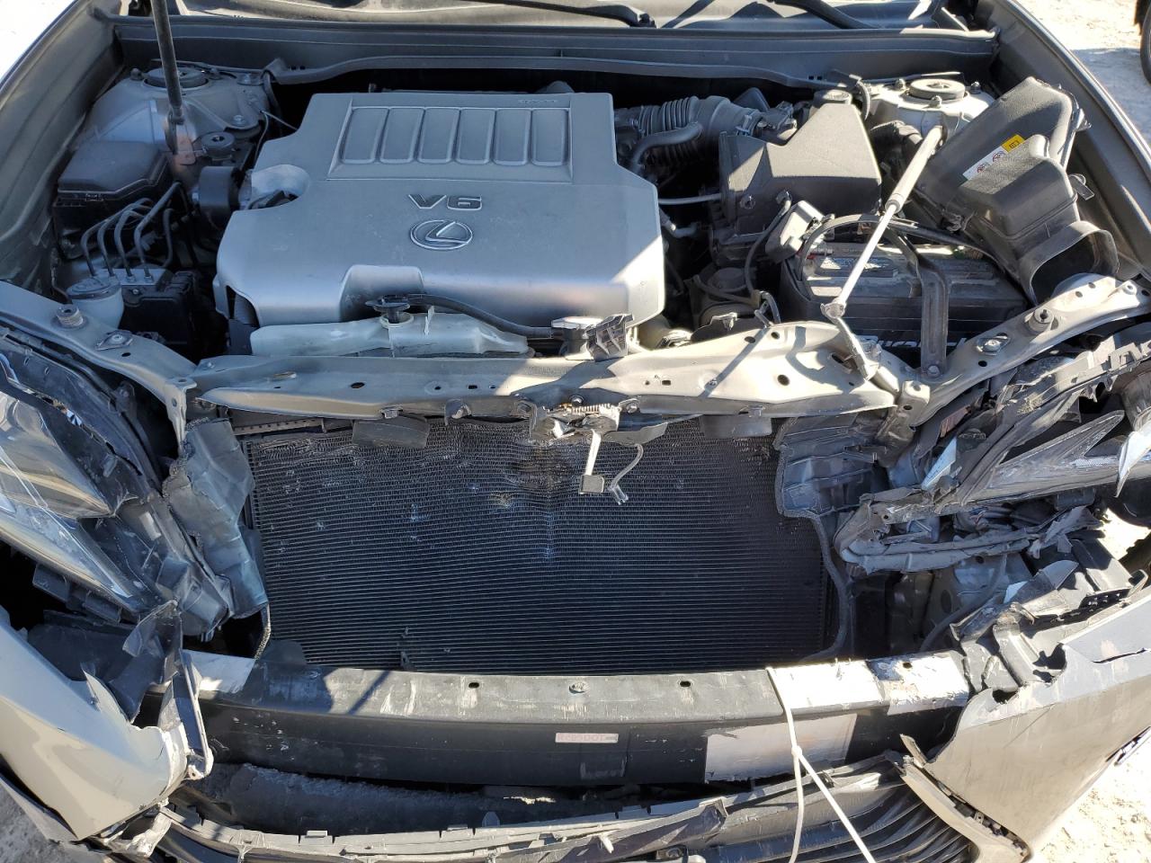 2016 Lexus ES - Image 11