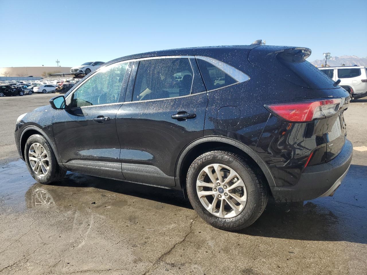 2020 Ford Escape - Image 2
