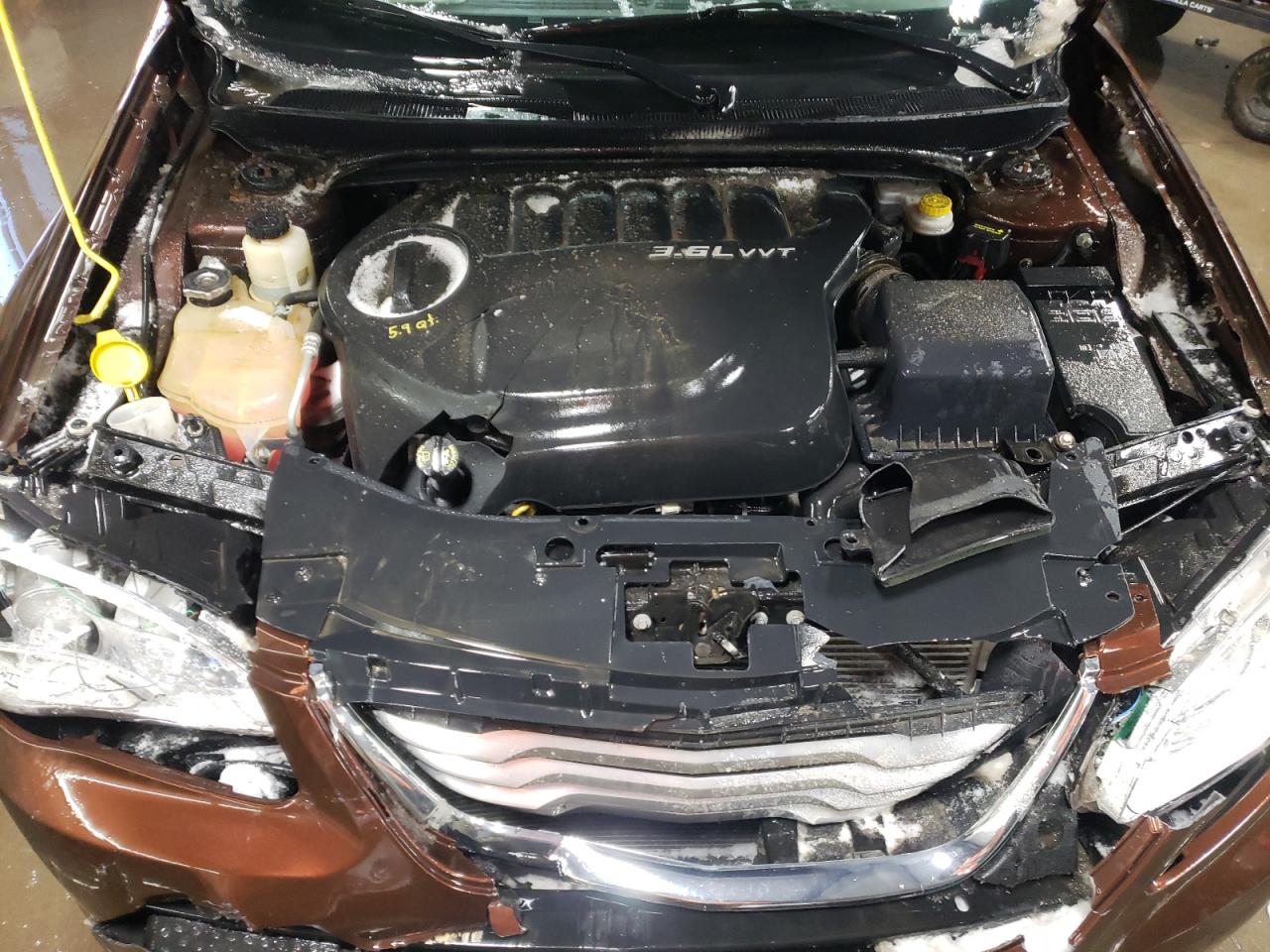2013 Chrysler 200 - Image 11