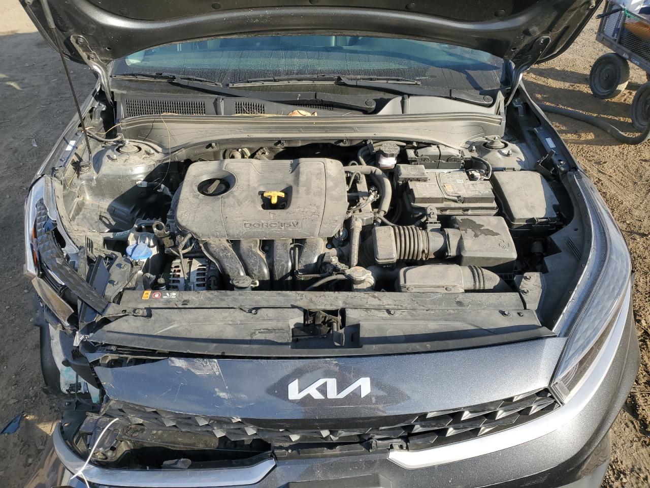 2023 Kia Forte - Image 13