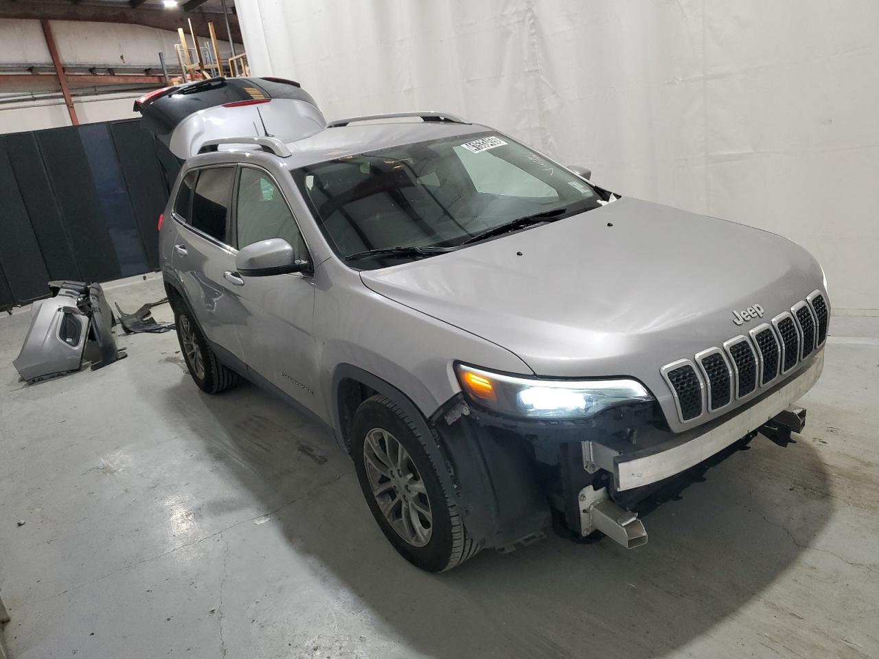 2019 Jeep Grand Cherokee - Image 4