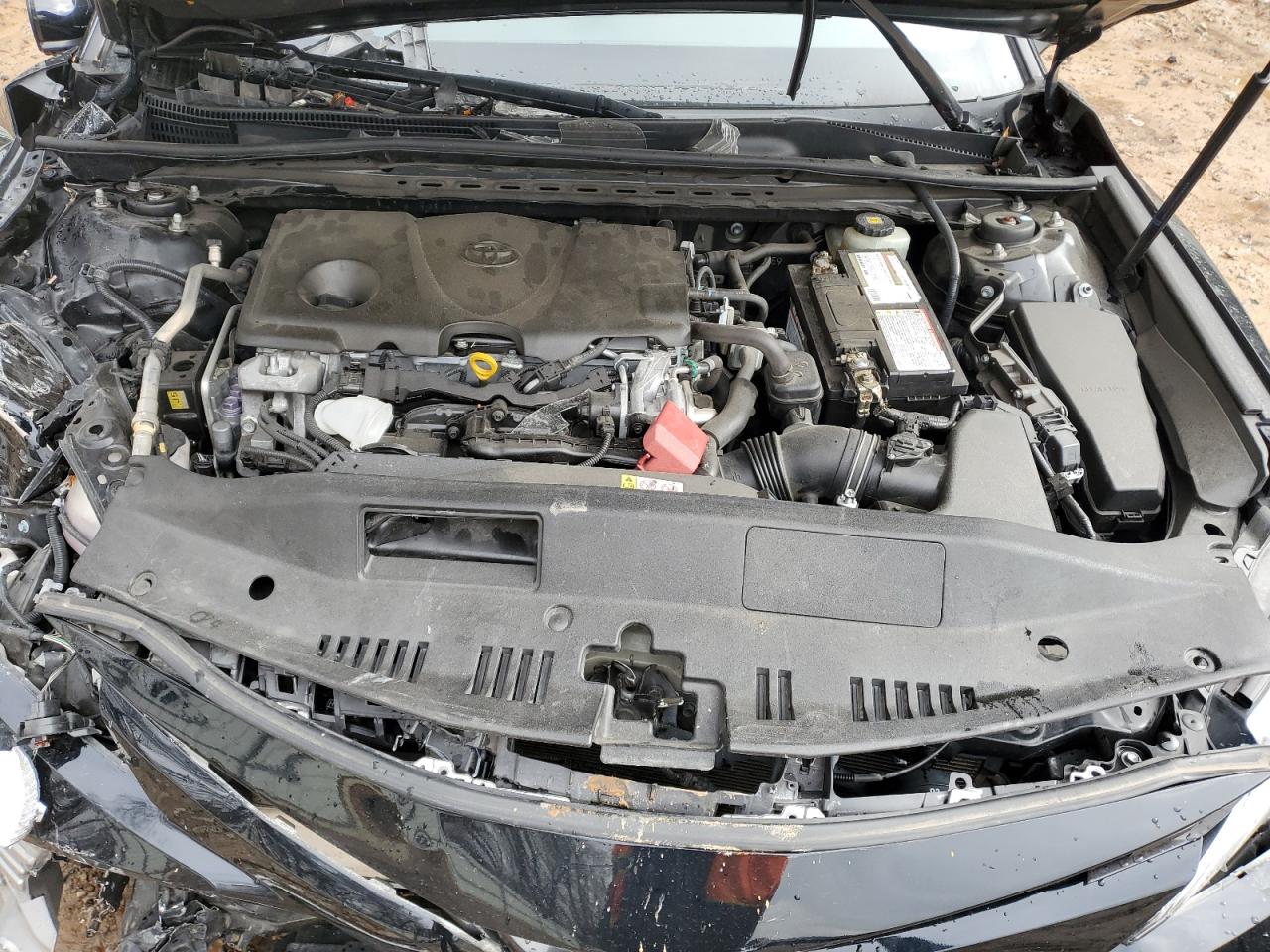 2018 Toyota Camry - Image 13