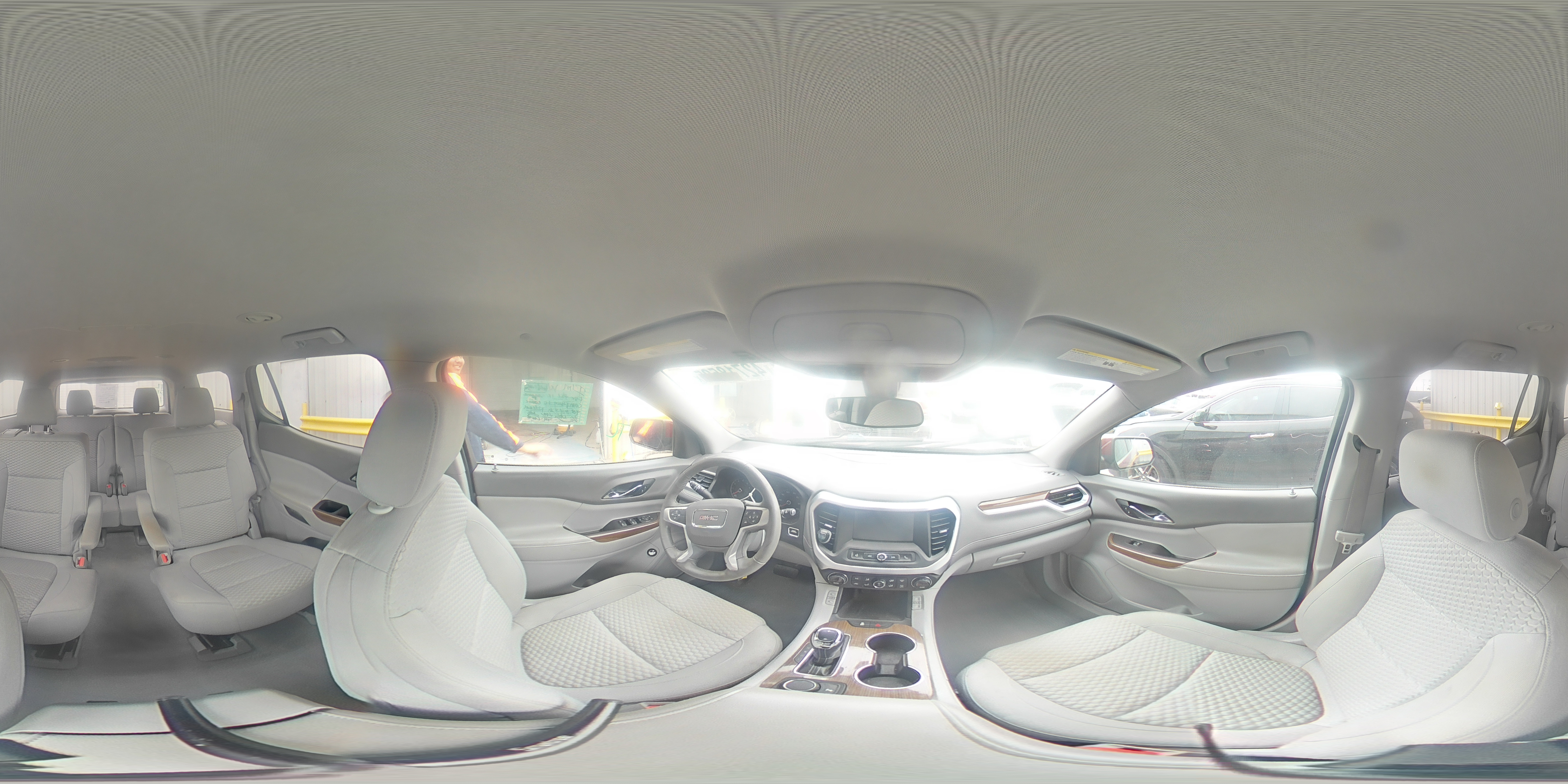 2018 GMC Acadia - Image 15