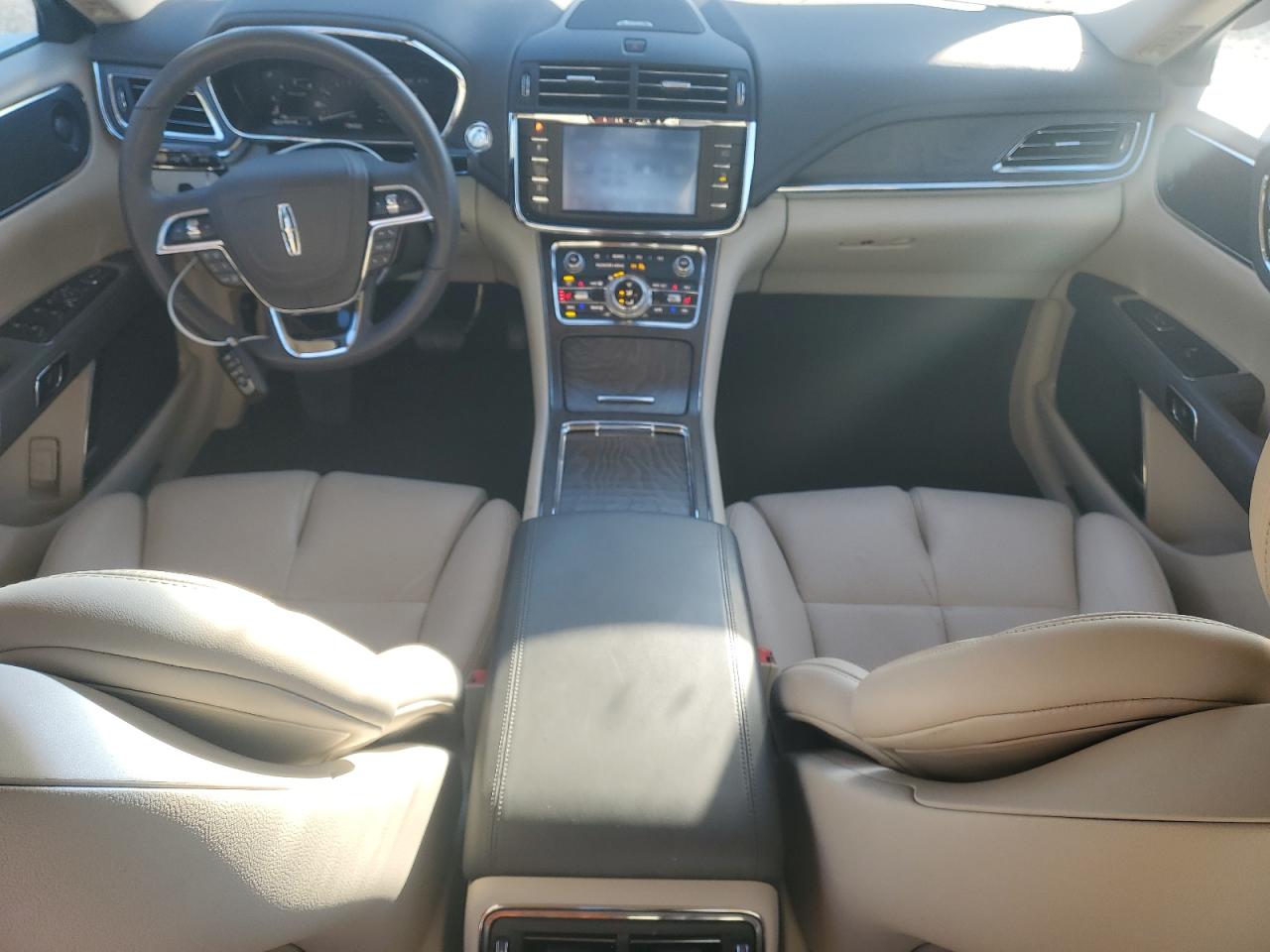 2020 Lincoln Continental - Image 8