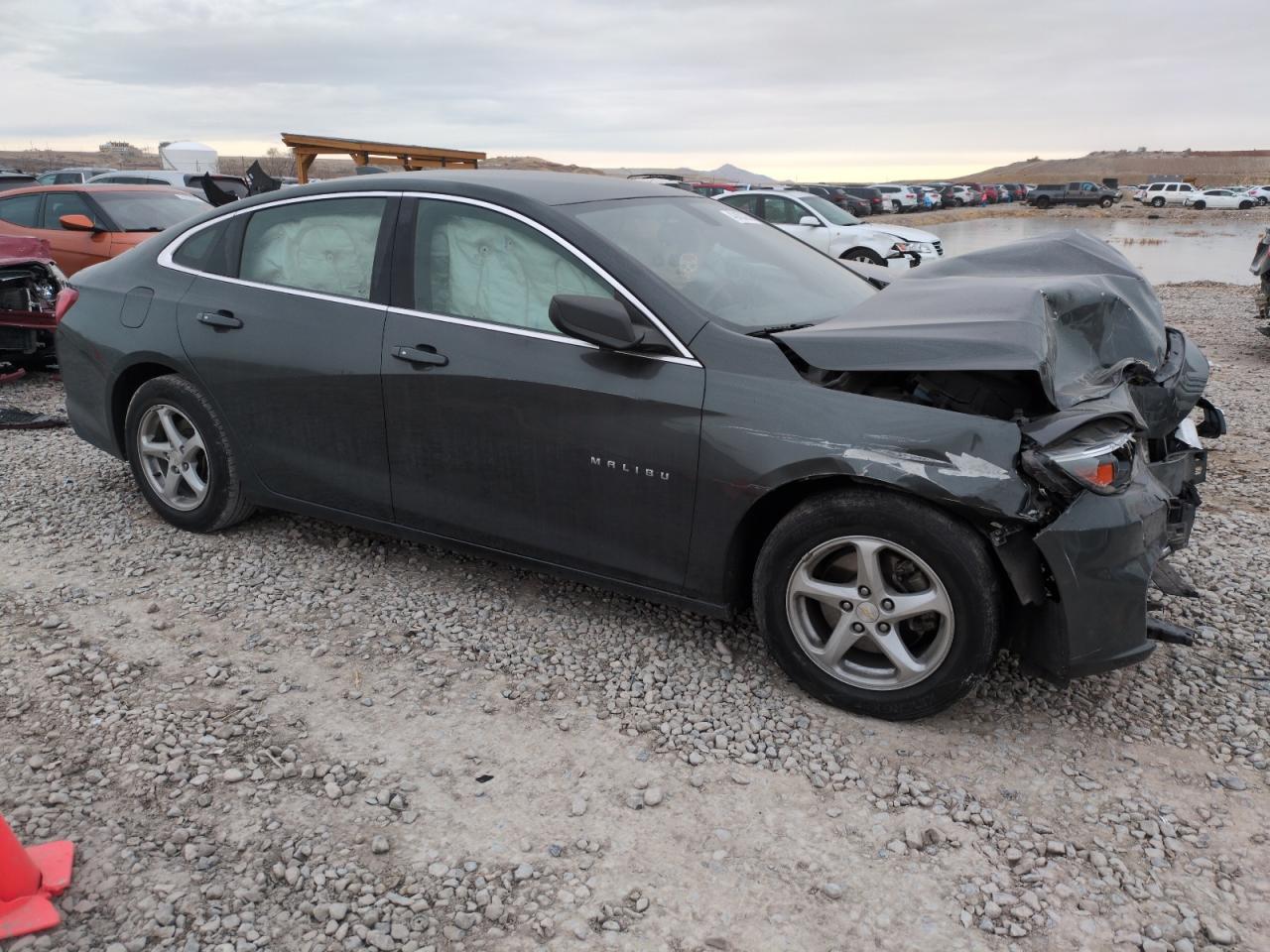 2017 Chevrolet Malibu - Image 4