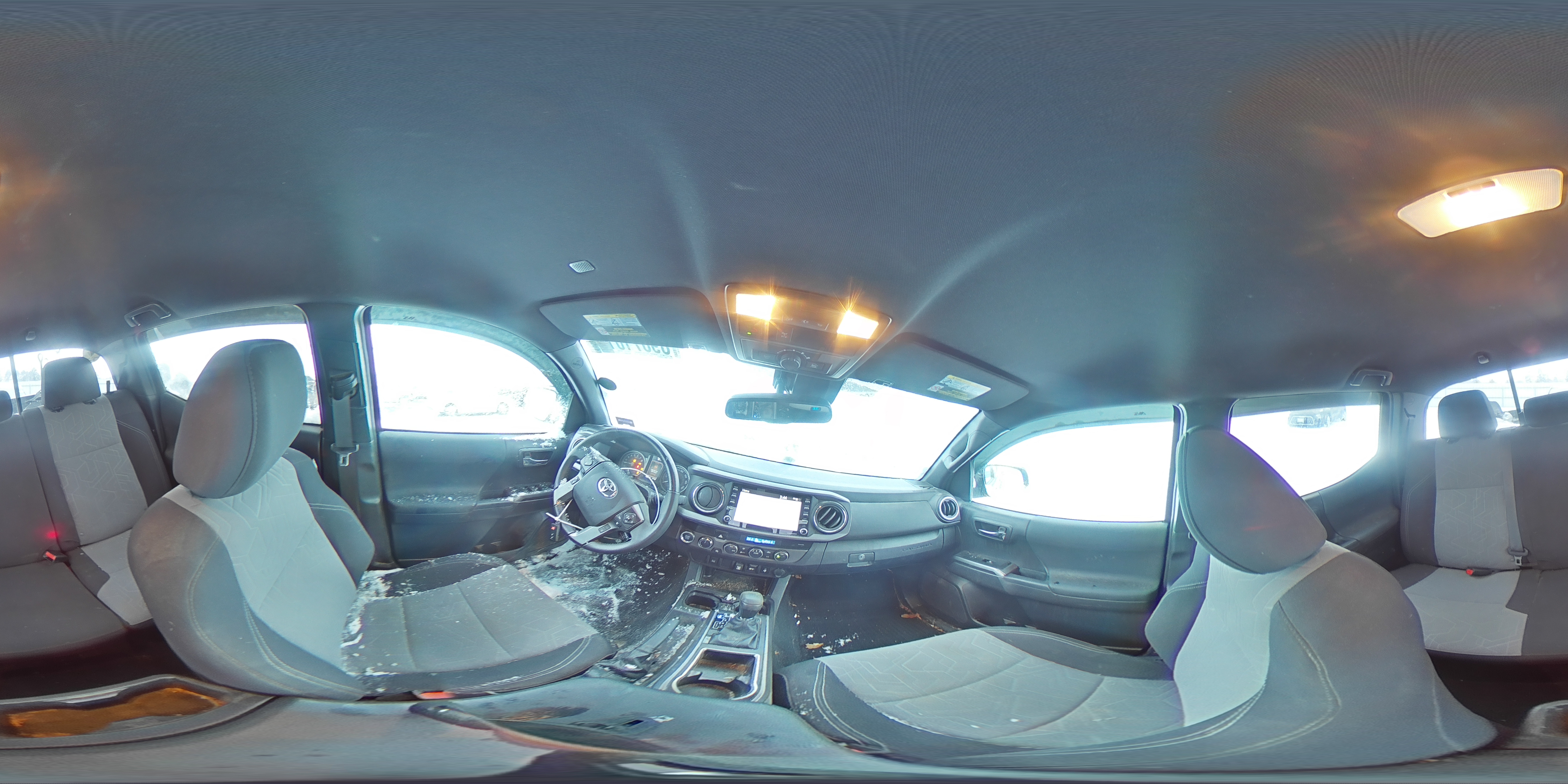 2022 Toyota Tacoma - Image 12