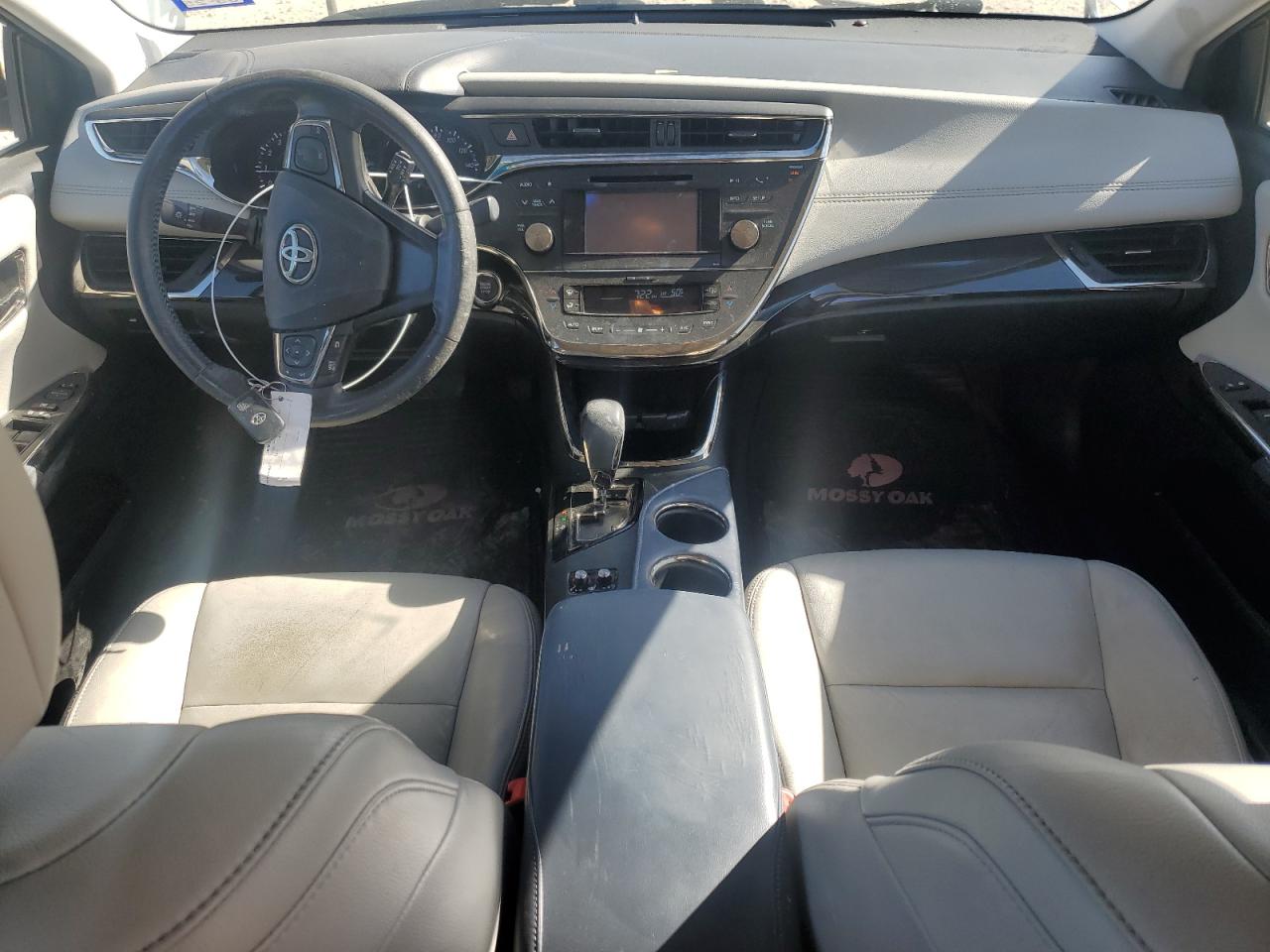 2014 Toyota Avalon - Image 8