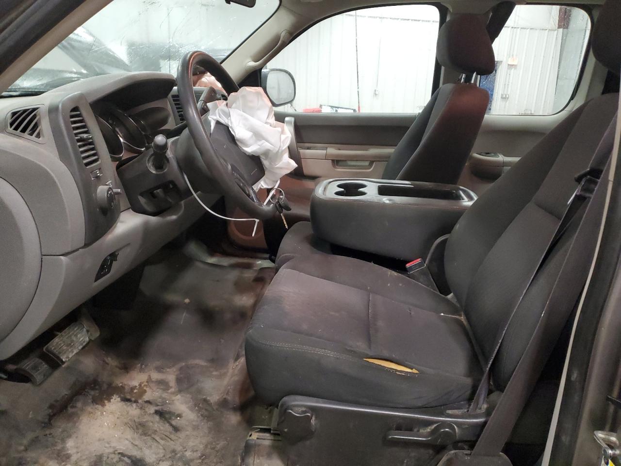 2013 Chevrolet Silverado - Image 7