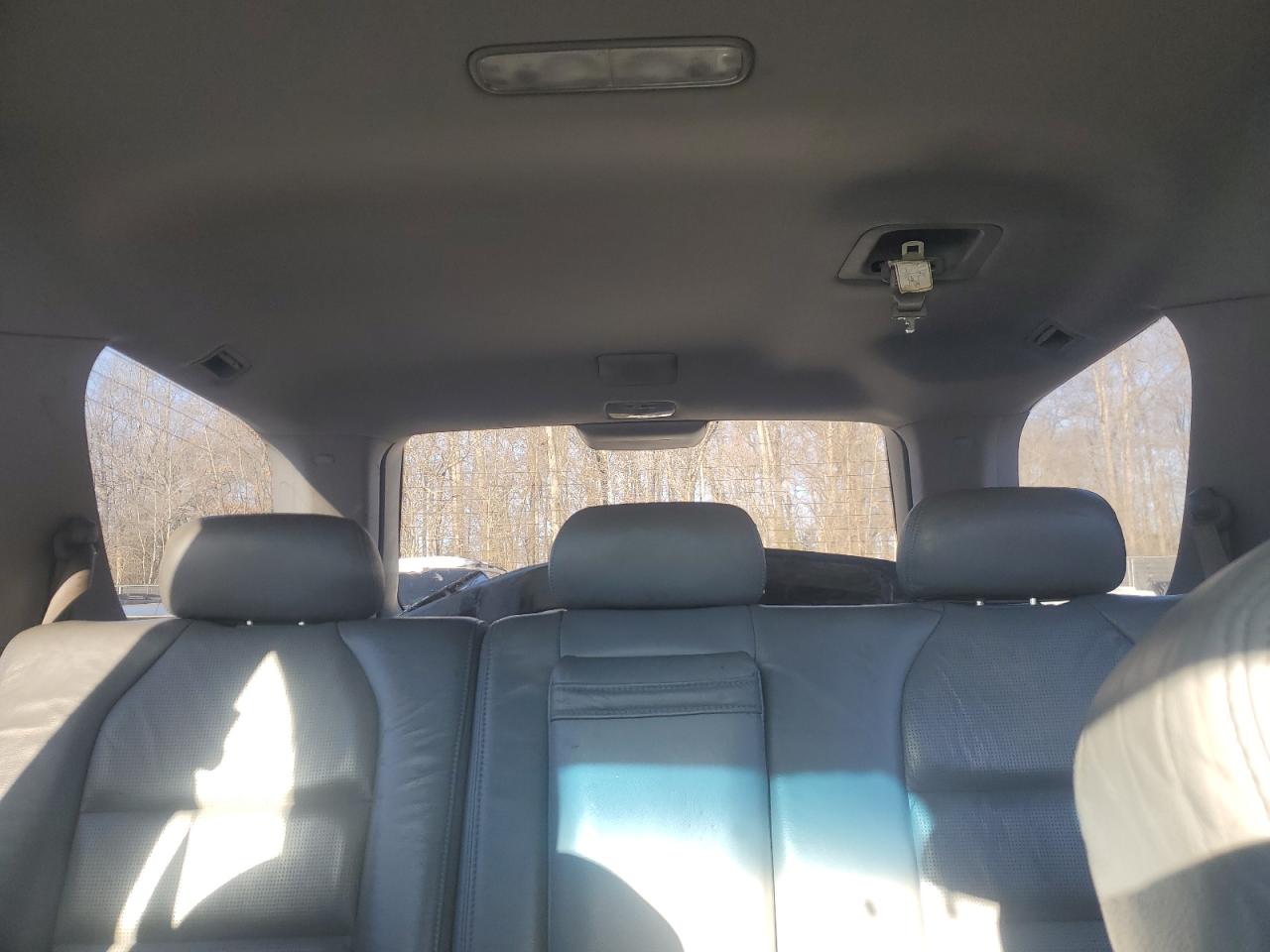 2005 Acura MDX - Image 10