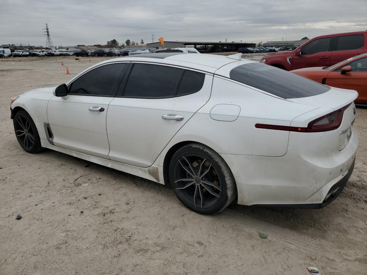 2018 Kia Stinger - Image 2