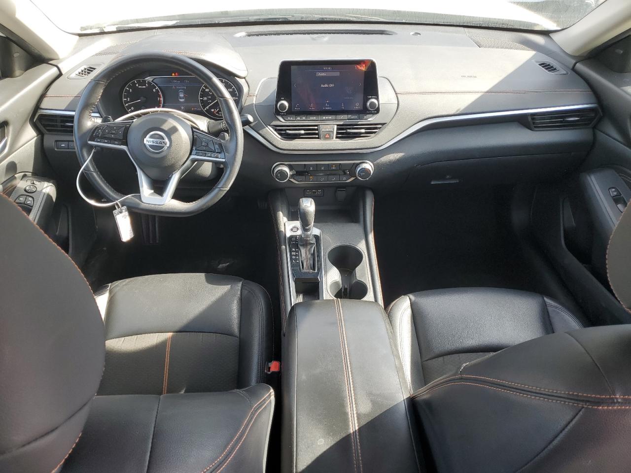 2021 Nissan Altima - Image 8