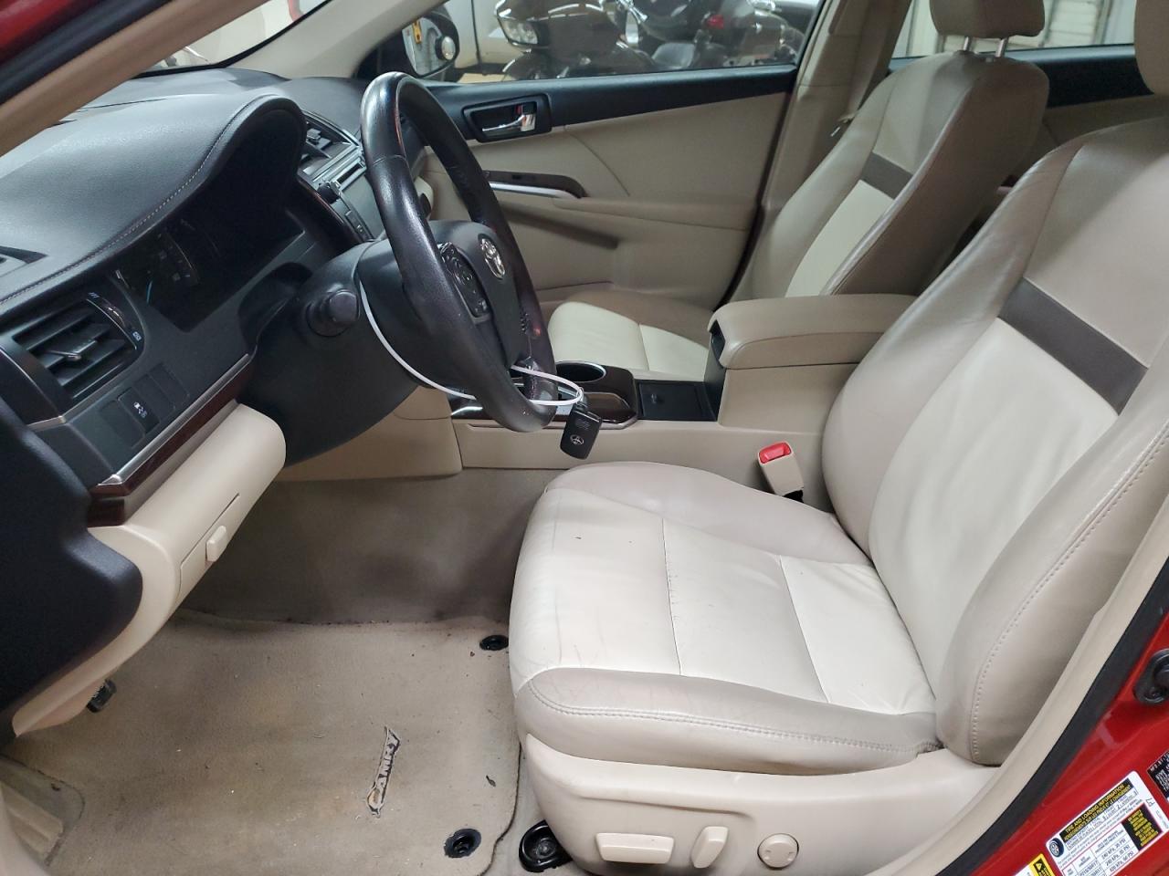 2012 Toyota Camry - Image 7